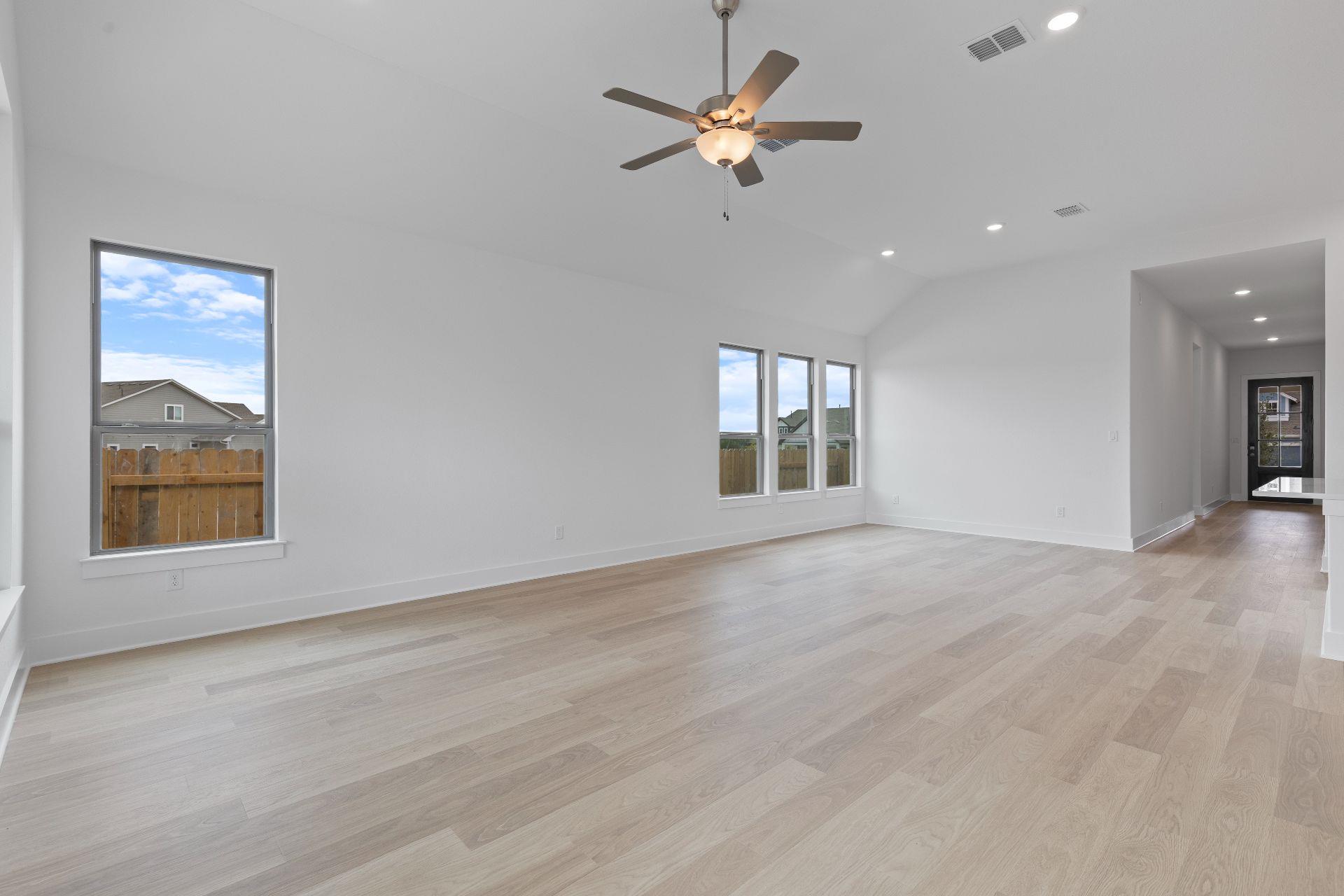 566 Sage Thrasher Cir, Dripping Springs, TX 78620