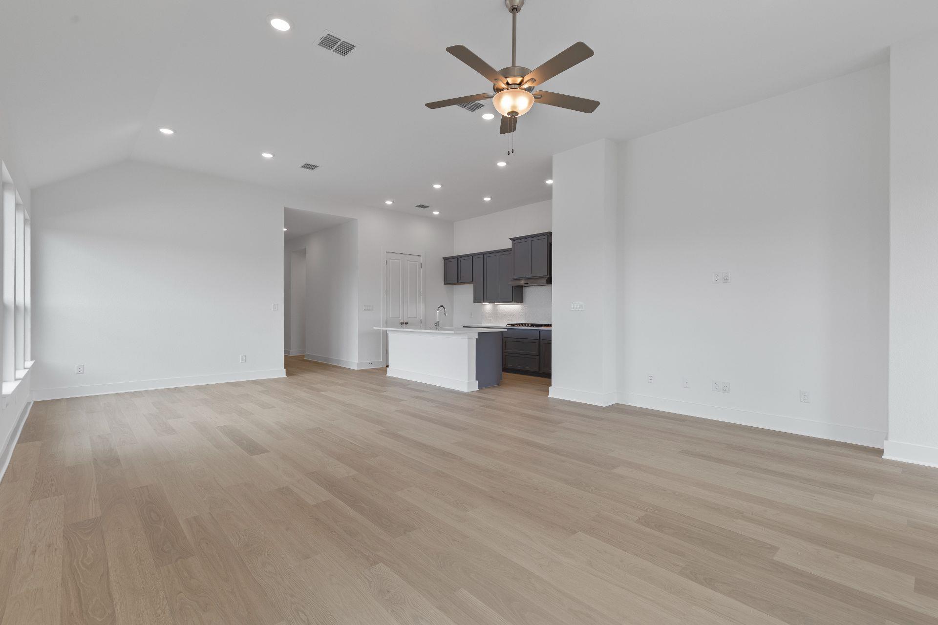 566 Sage Thrasher Cir, Dripping Springs, TX 78620