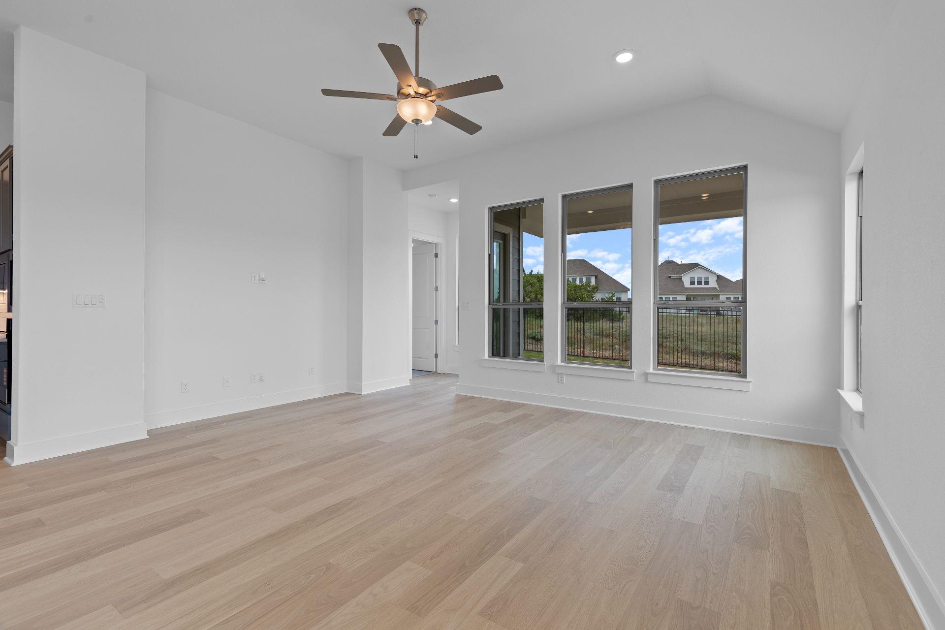 566 Sage Thrasher Cir, Dripping Springs, TX 78620