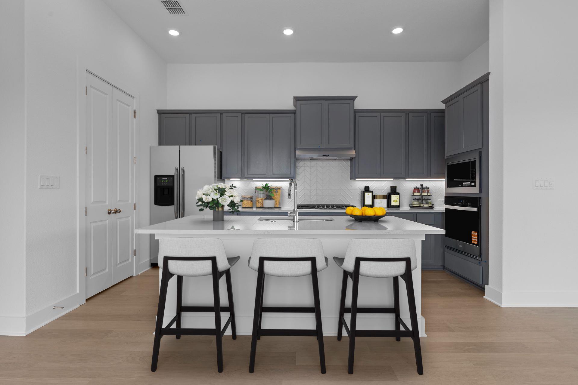 566 Sage Thrasher Cir, Dripping Springs, TX 78620