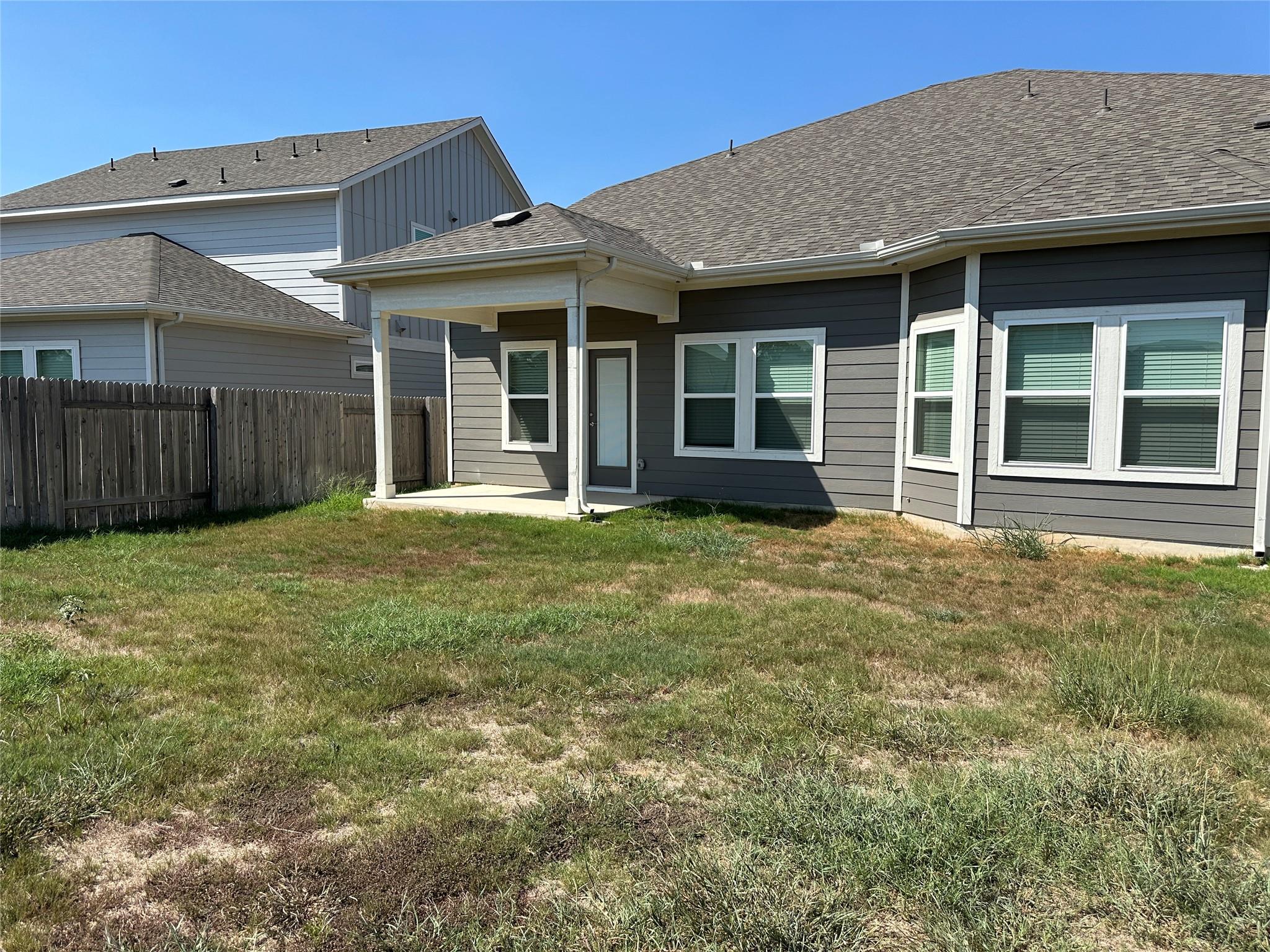 134 Stellers Swoop, Cedar Creek, TX 78612