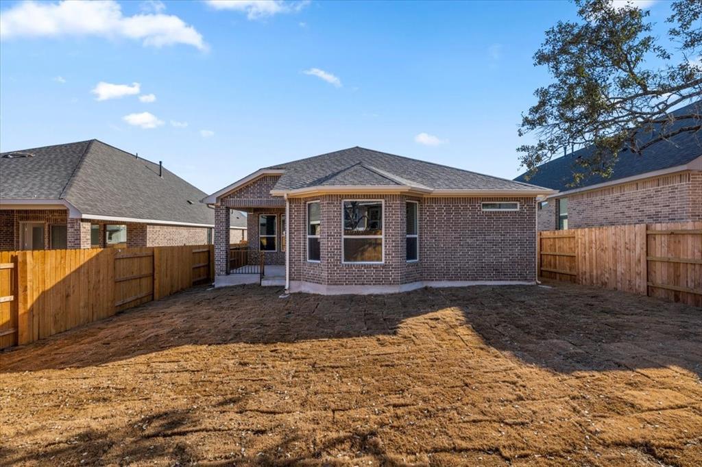 133 Green Knoll Ln, Georgetown, TX 78628