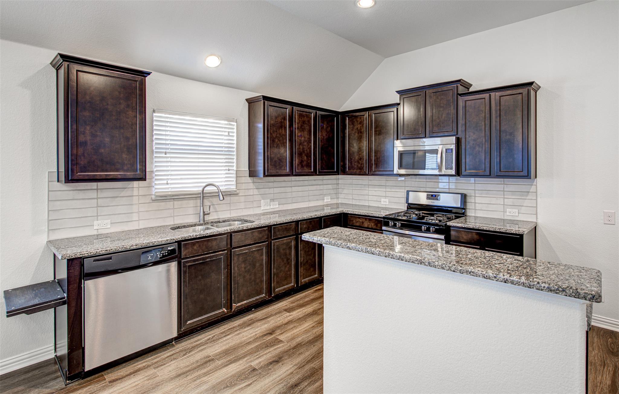 306 Snow Owl Holw, Buda, TX 78610