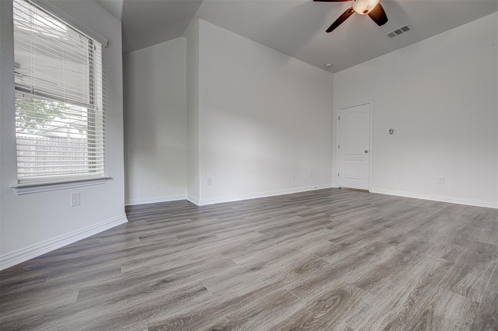 306 Snow Owl Holw, Buda, TX 78610