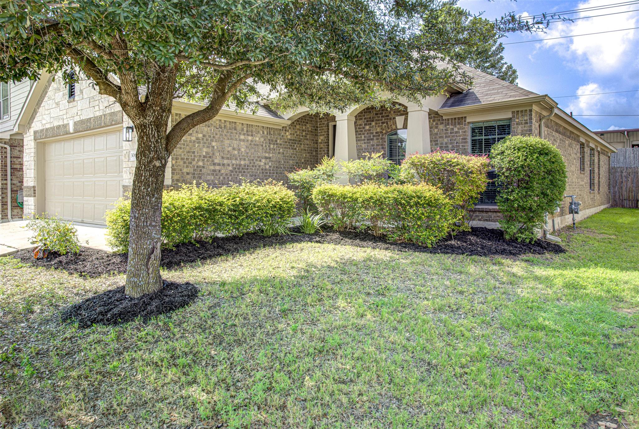 306 Snow Owl Holw, Buda, TX 78610
