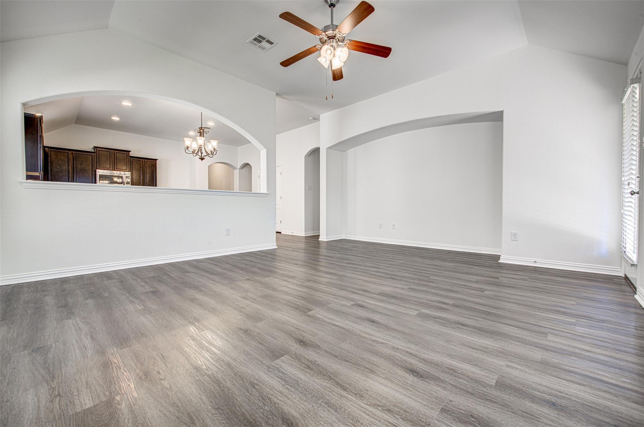 306 Snow Owl Holw, Buda, TX 78610