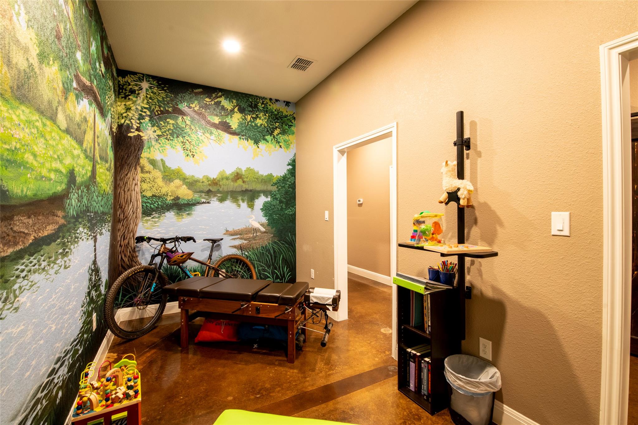 1913 Dutton Dr # 405, San Marcos, TX 78666
