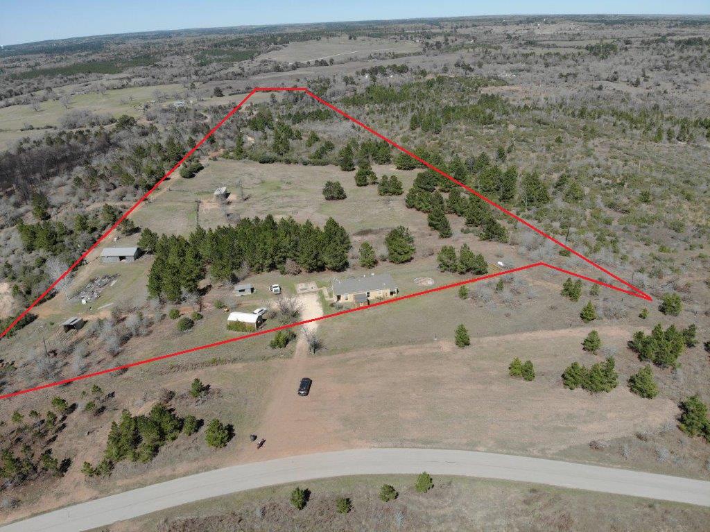 1026 Park Road 1C, Smithville, TX 78957