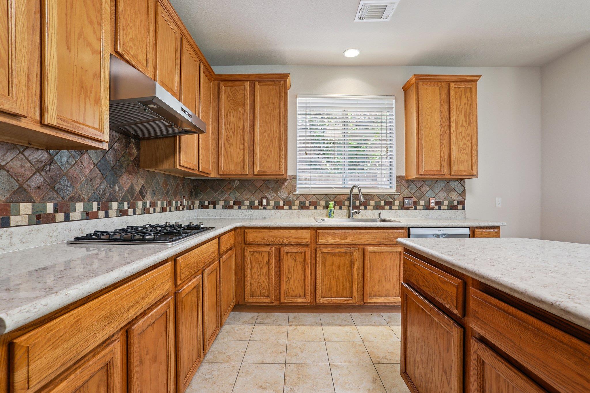 411 S Lynnwood Trl, Cedar Park, TX 78613
