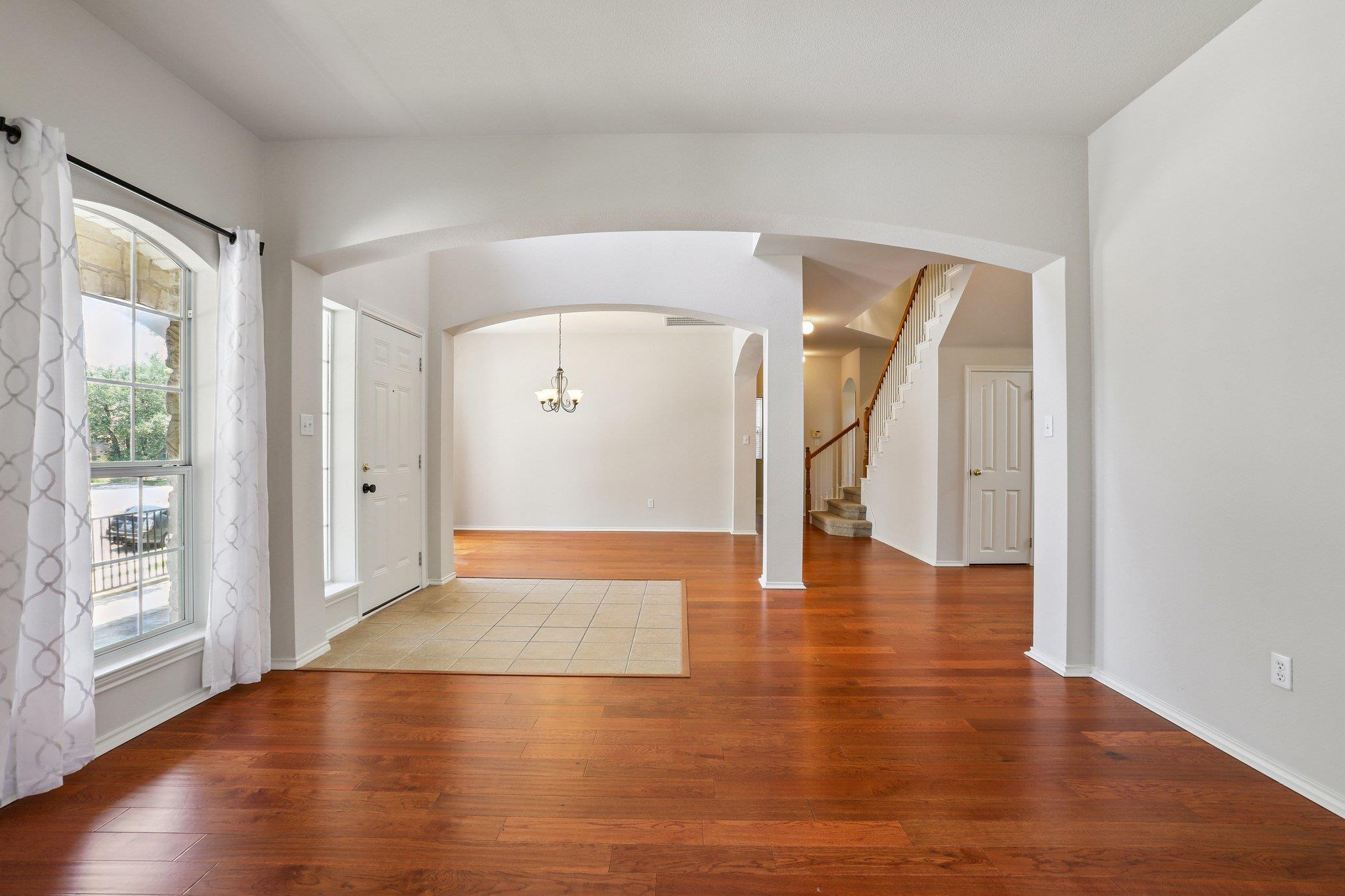 411 S Lynnwood Trl, Cedar Park, TX 78613