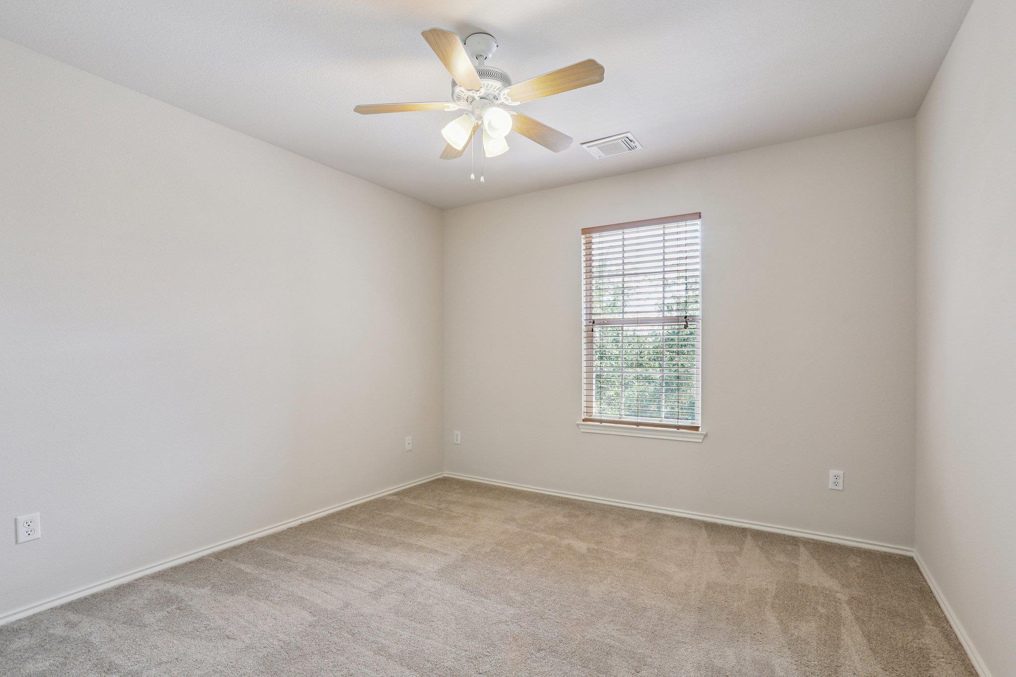 411 S Lynnwood Trl, Cedar Park, TX 78613