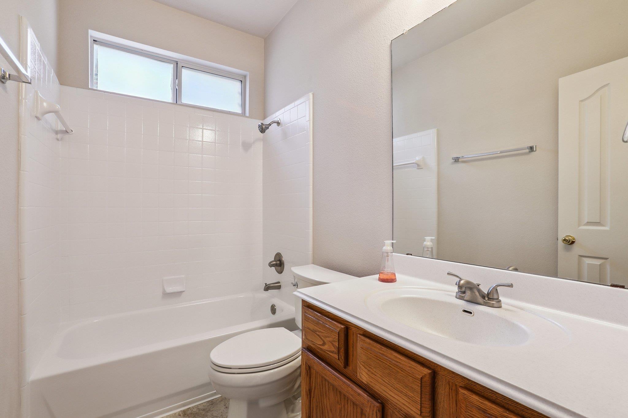 411 S Lynnwood Trl, Cedar Park, TX 78613