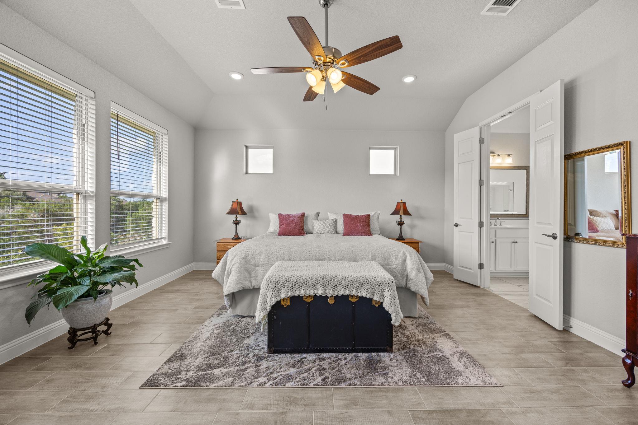 270 Baldovino Skwy, Lakeway, TX 78738