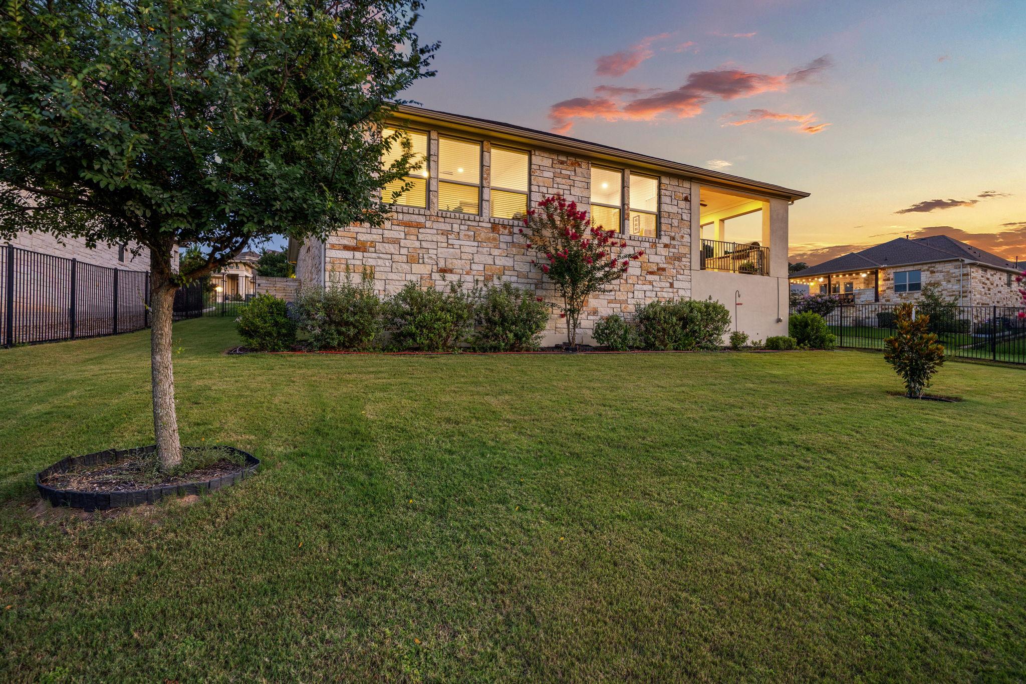 270 Baldovino Skwy, Lakeway, TX 78738