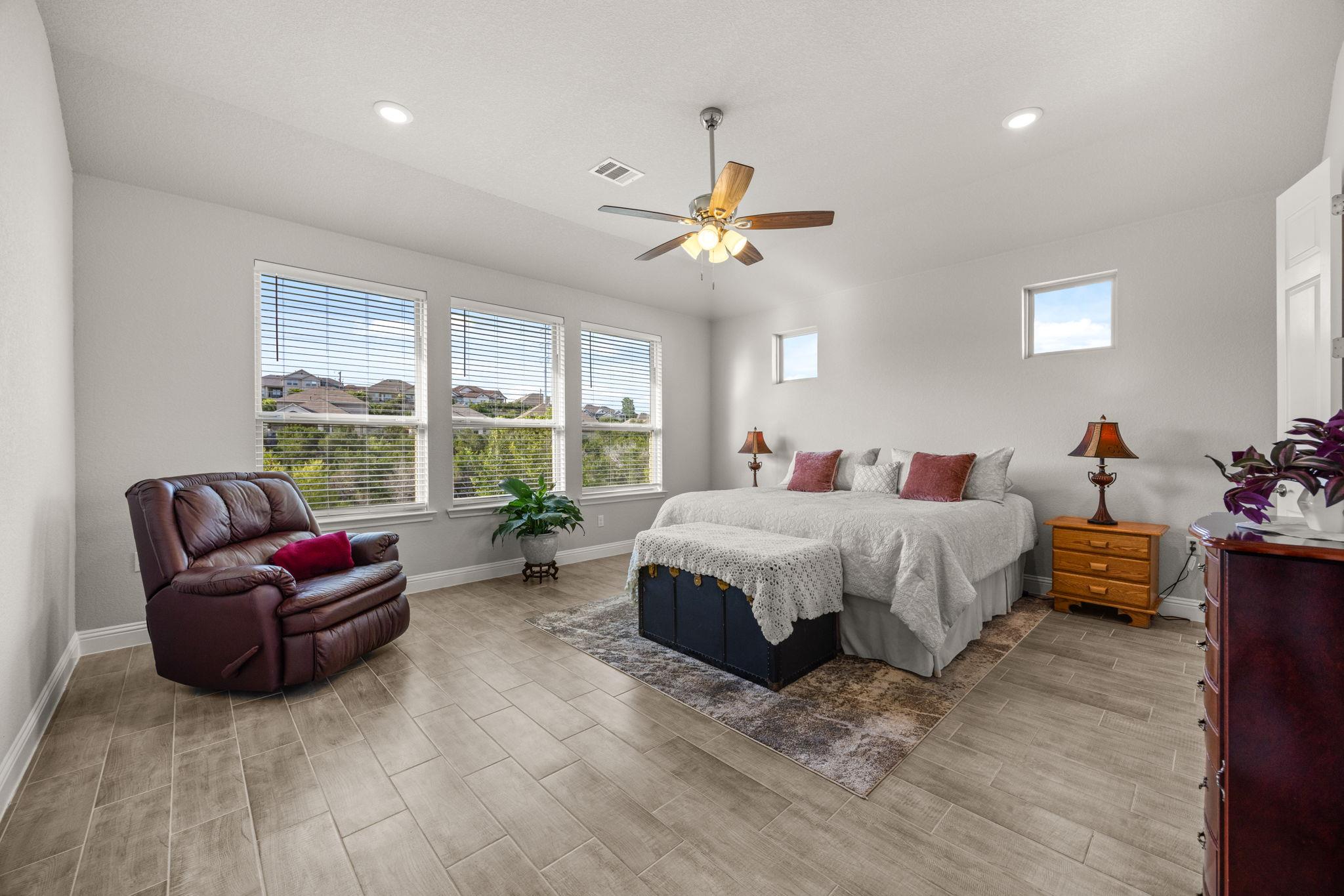 270 Baldovino Skwy, Lakeway, TX 78738