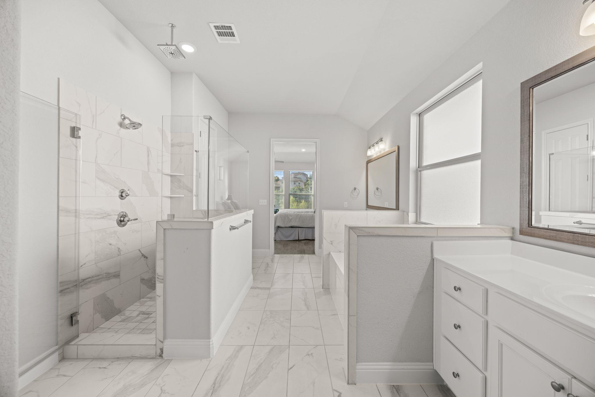 270 Baldovino Skwy, Lakeway, TX 78738