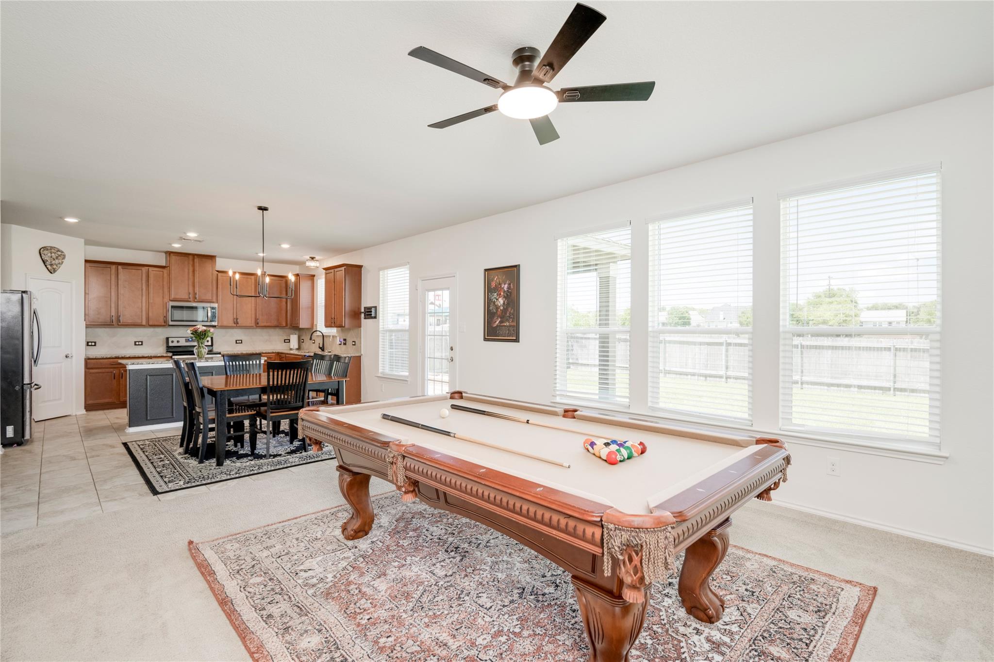261 Fender Dr, Kyle, TX 78640
