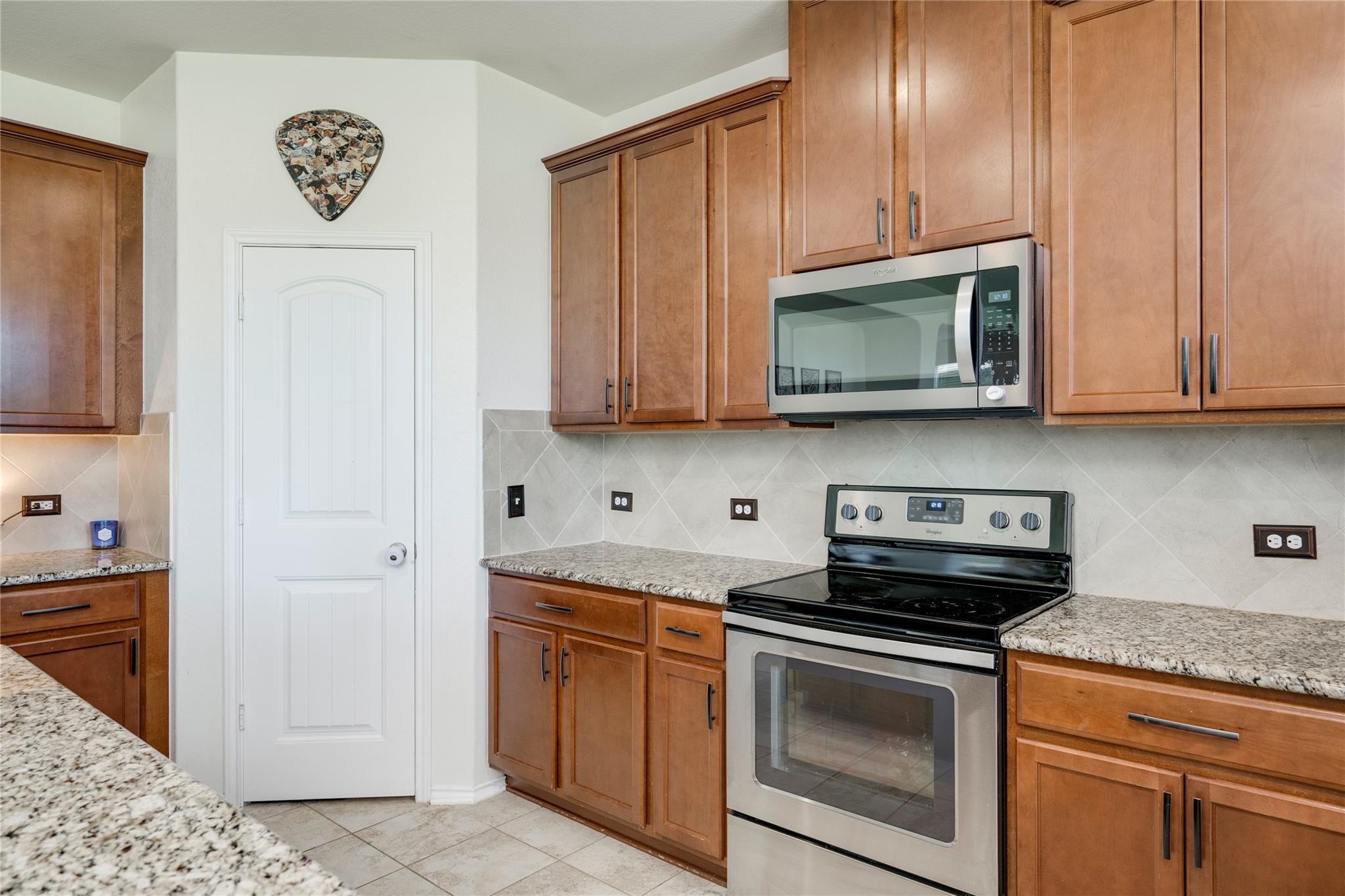 261 Fender Dr, Kyle, TX 78640