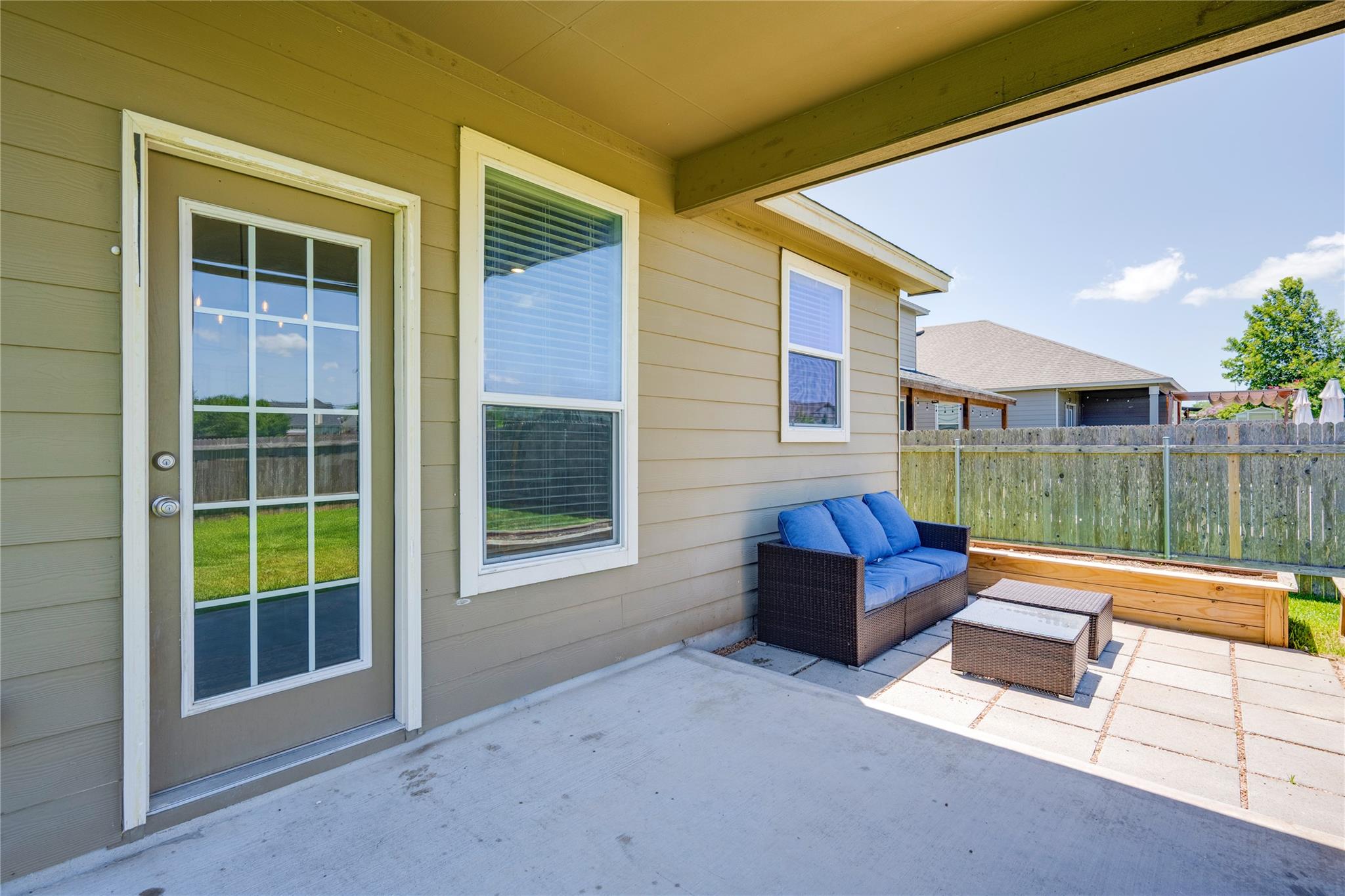 261 Fender Dr, Kyle, TX 78640