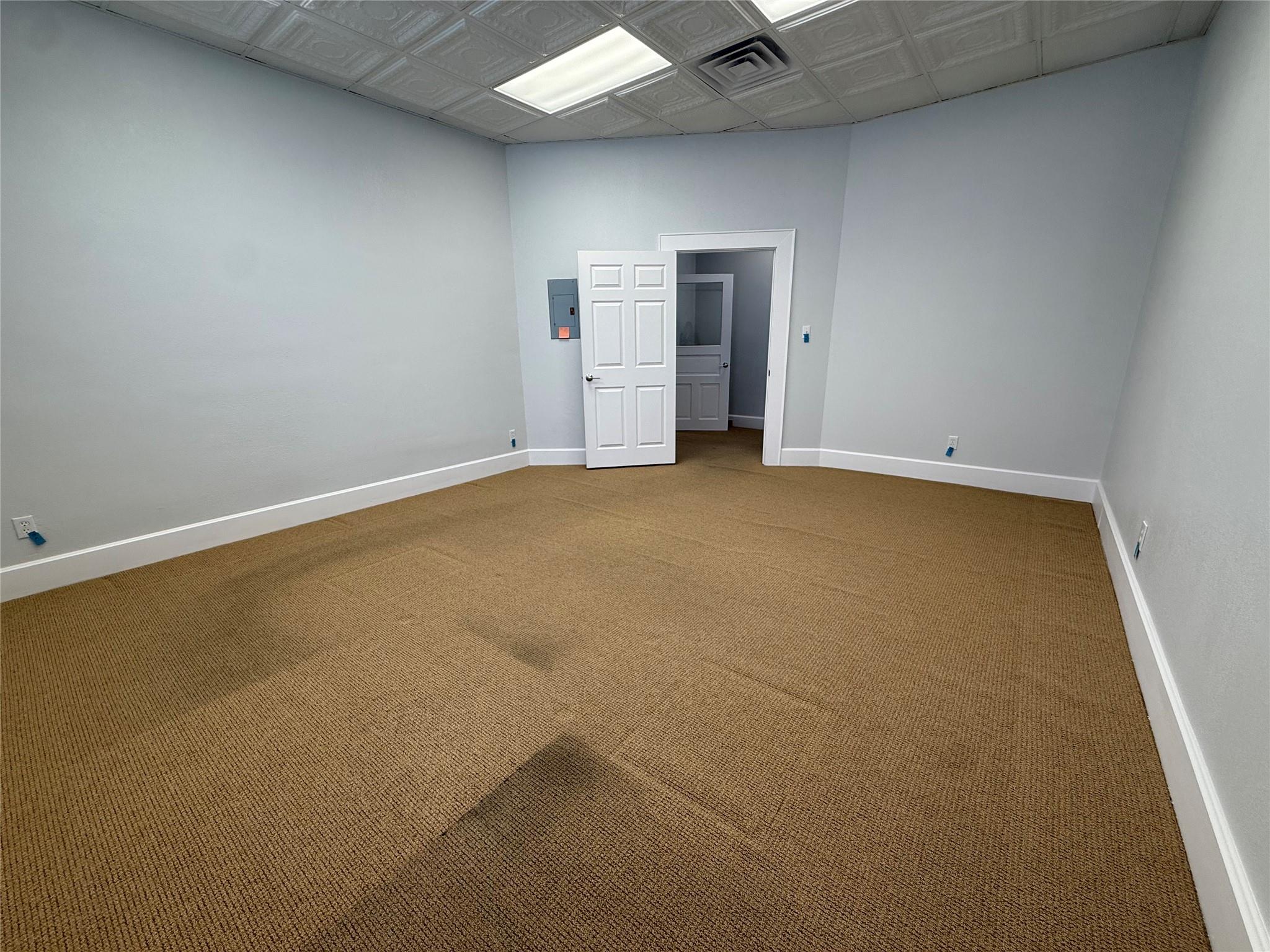 113 & 115 E 3rd St, Taylor, TX 76574