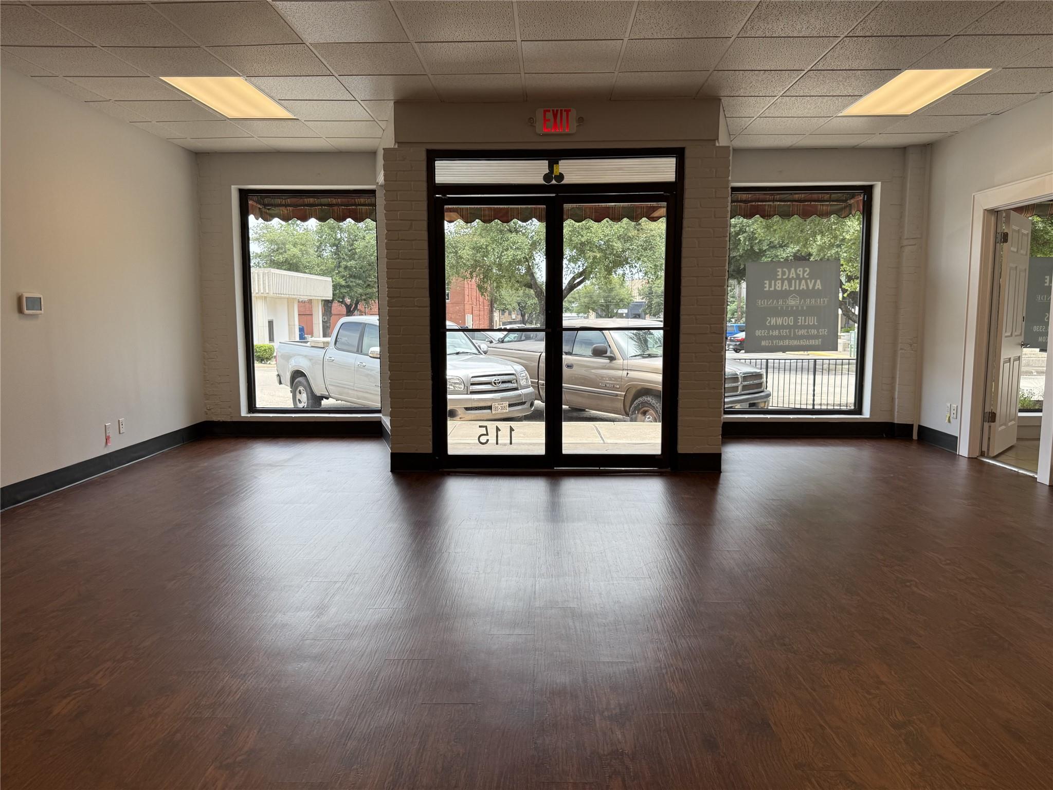 113 & 115 E 3rd St, Taylor, TX 76574