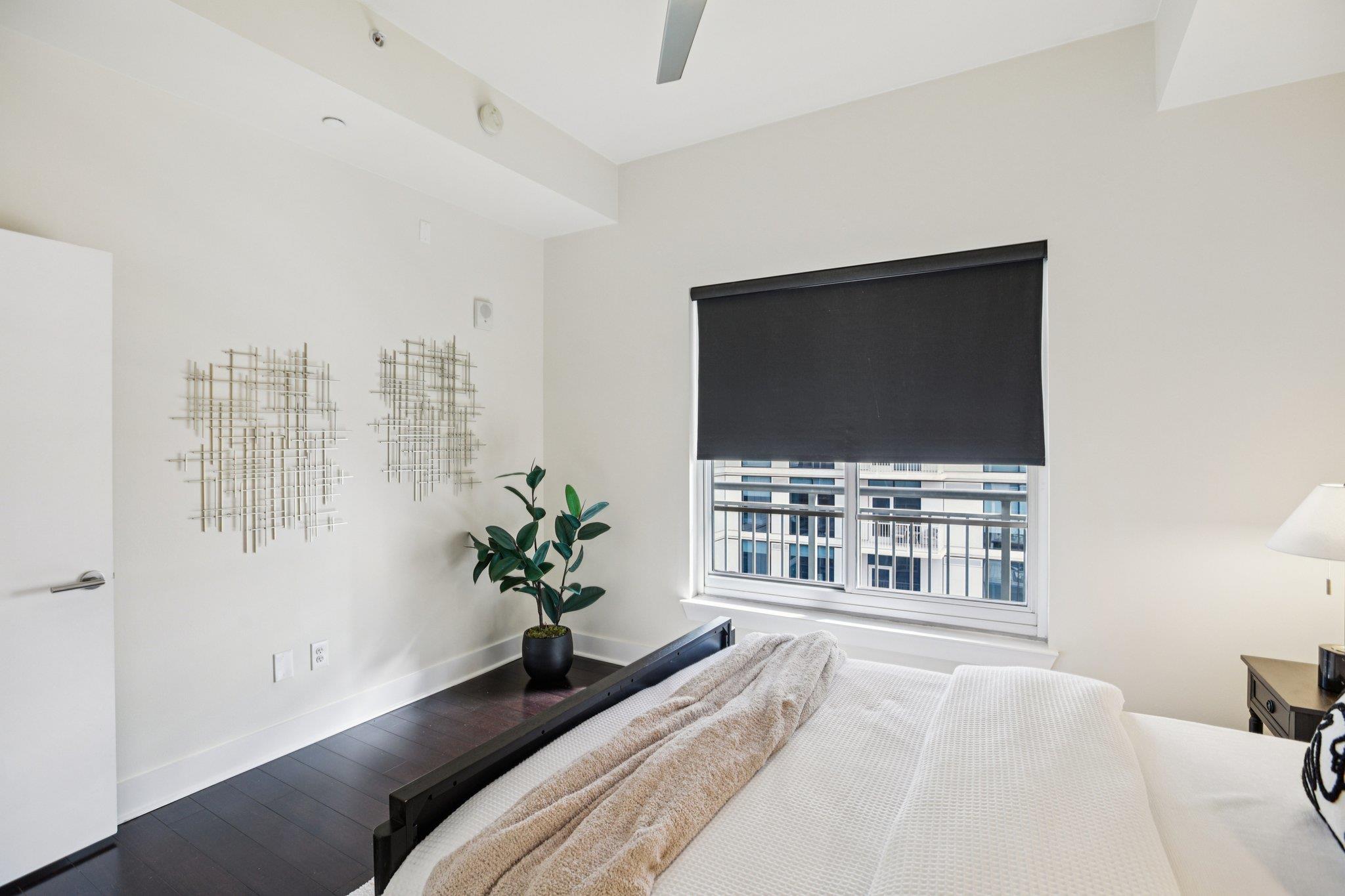 603 Davis St # 2007, Austin, TX 78701