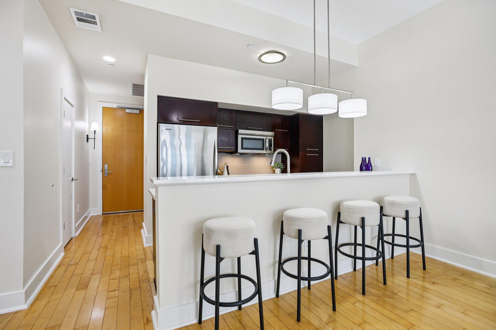 603 Davis St # 2007, Austin, TX 78701