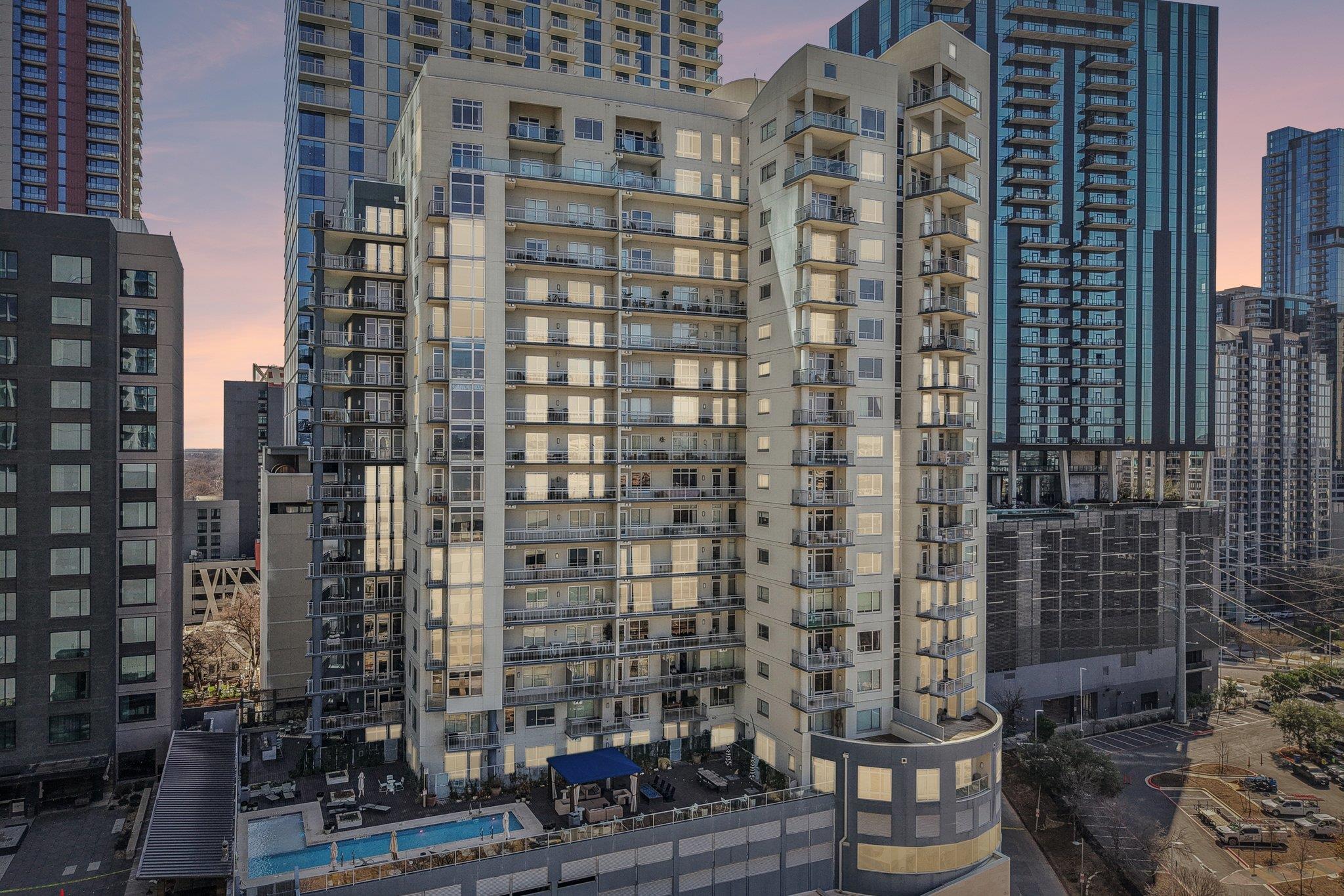 603 Davis St # 2007, Austin, TX 78701