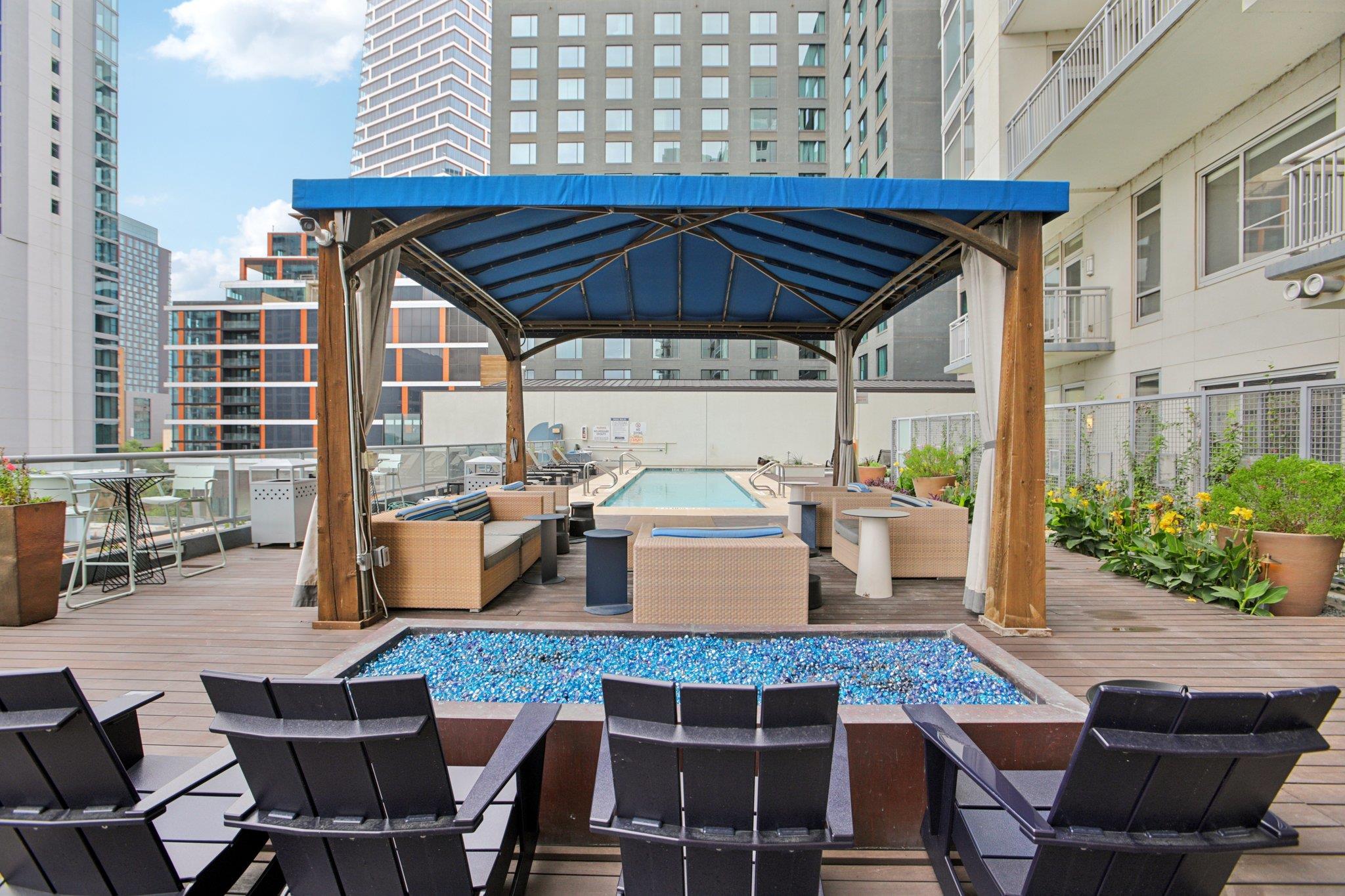 603 Davis St # 2007, Austin, TX 78701