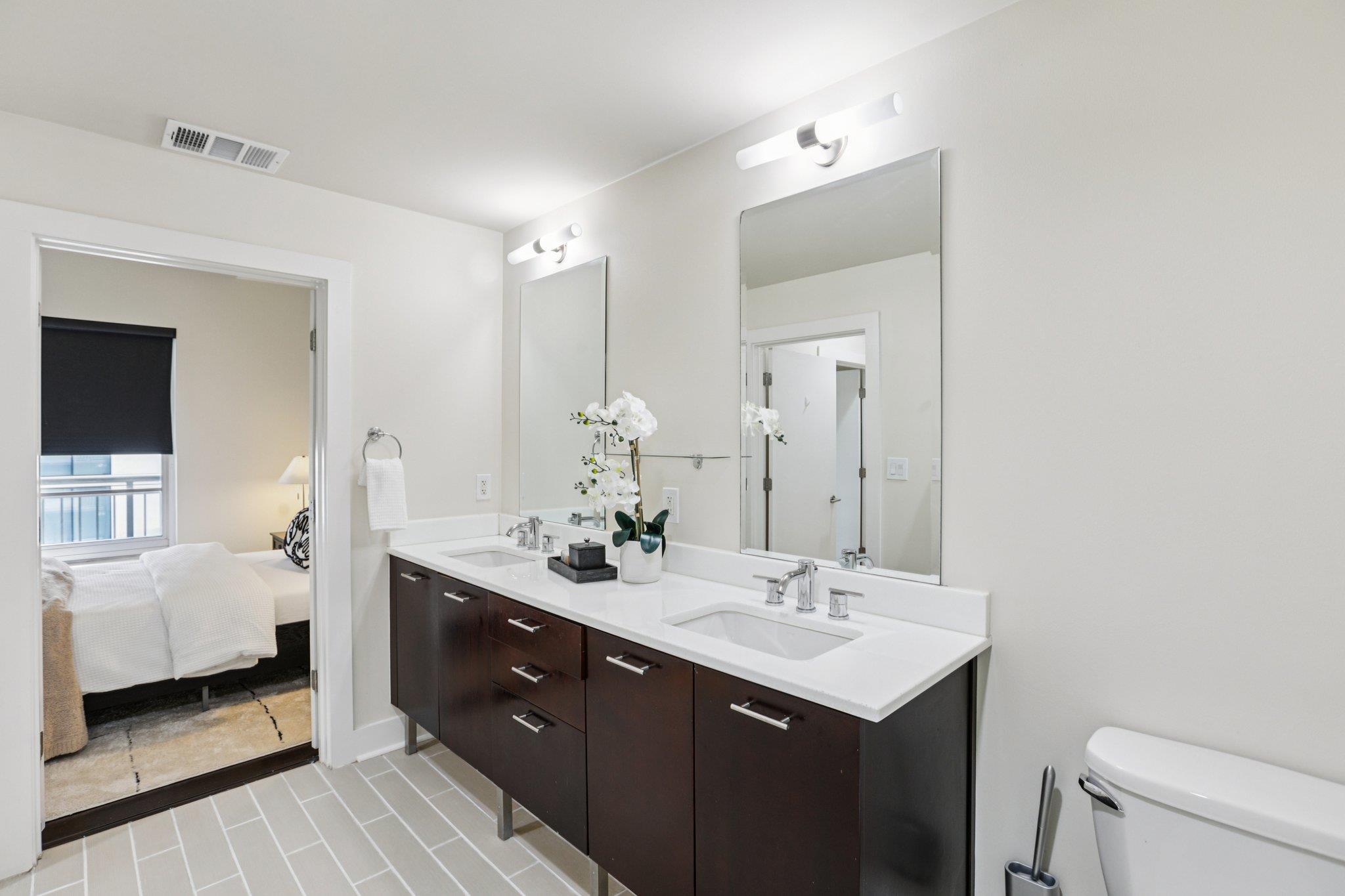 603 Davis St # 2007, Austin, TX 78701