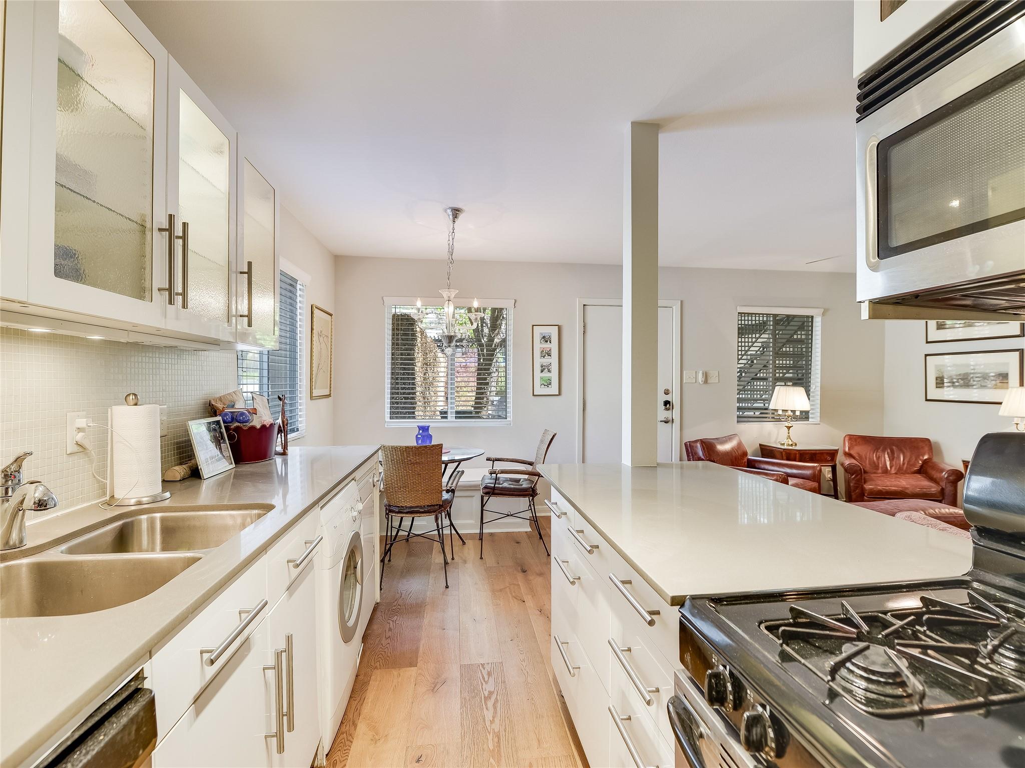 1503 W 9th St # 106, Austin, TX 78703