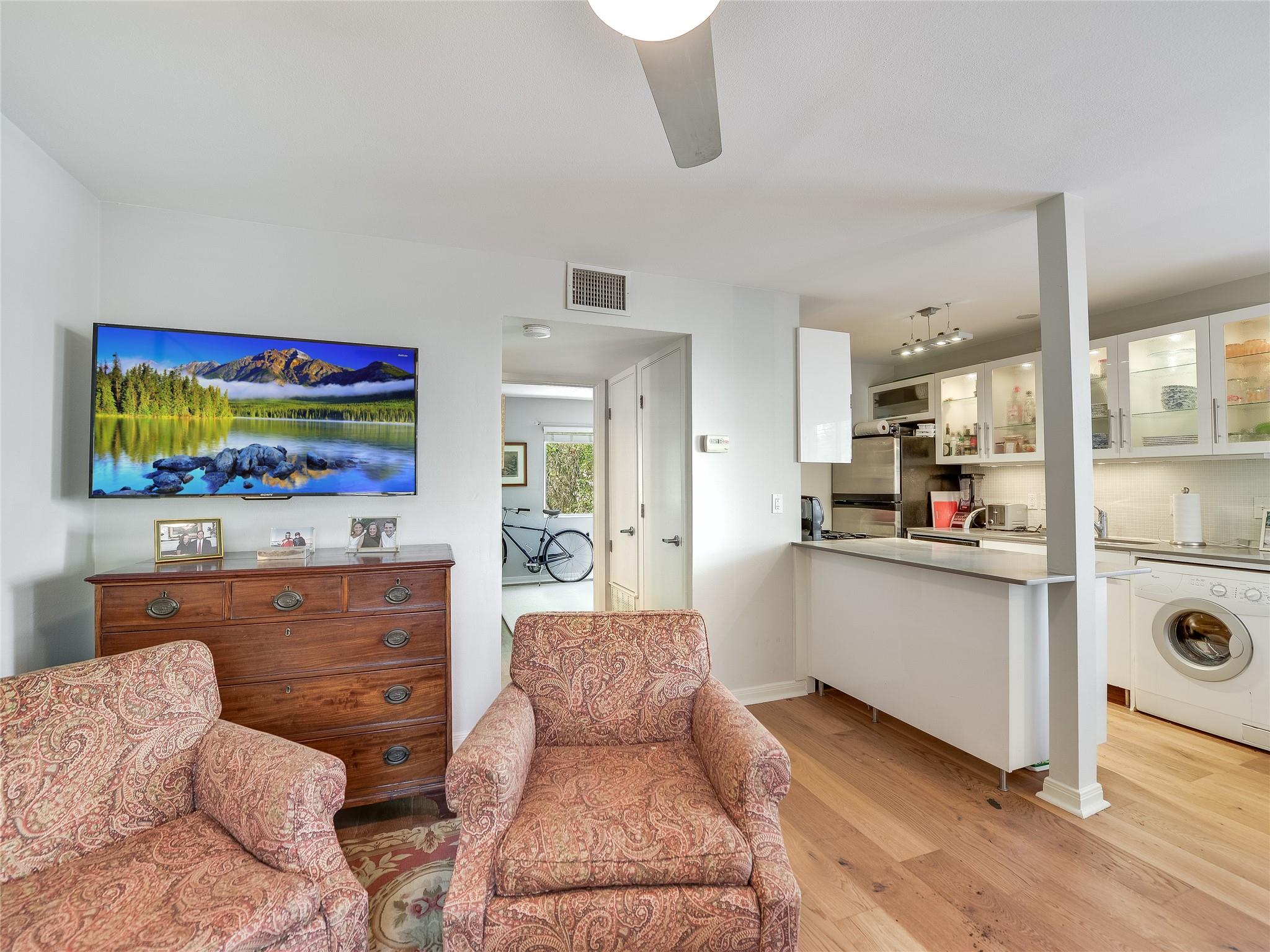 1503 W 9th St # 106, Austin, TX 78703