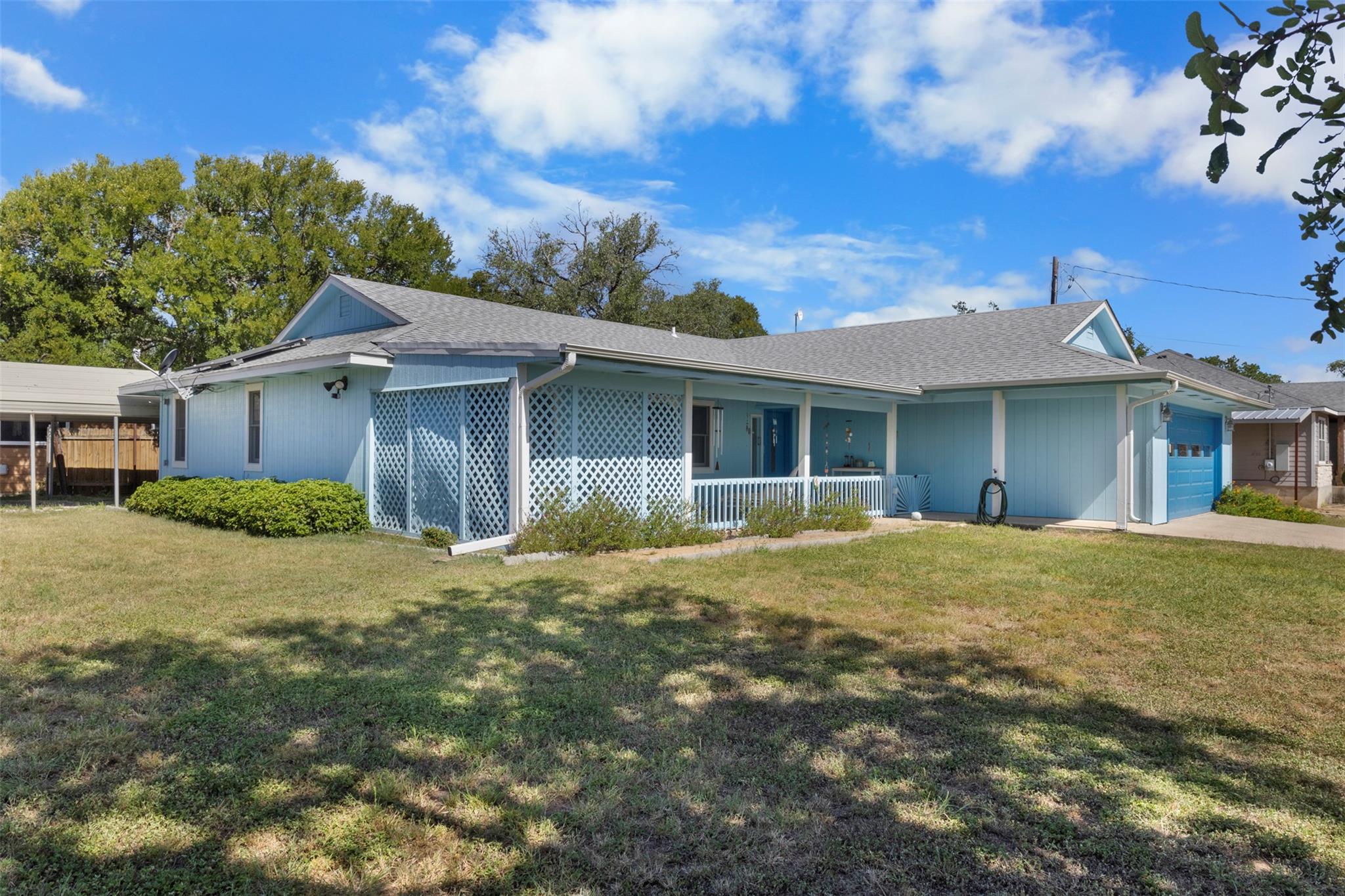 118 Midnight Sun Dr, Spicewood, TX 78669