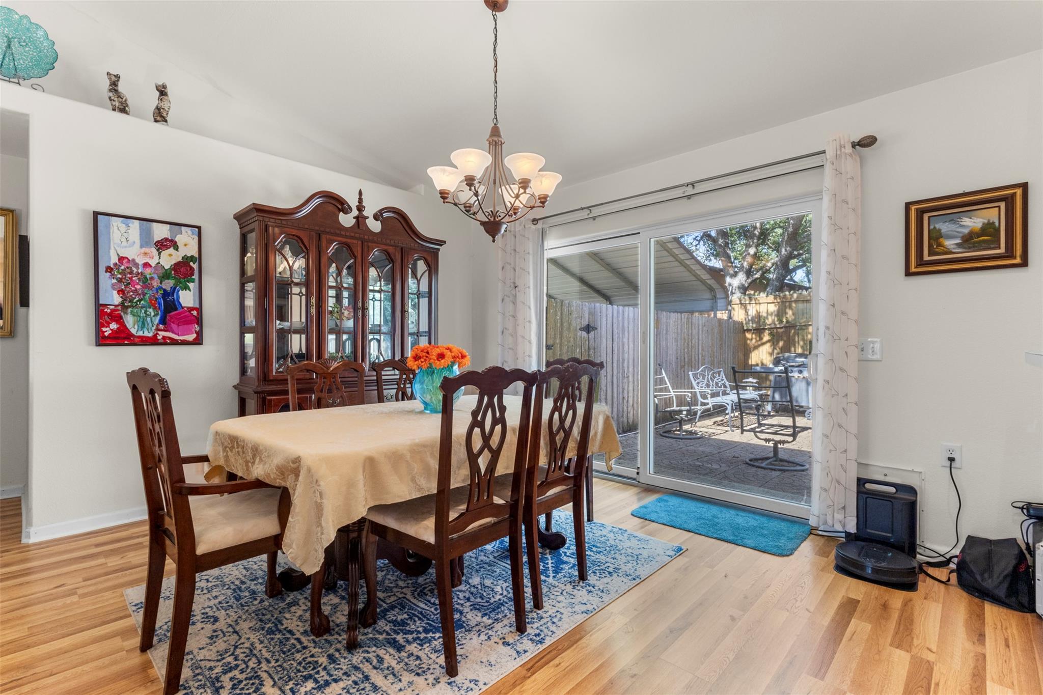 118 Midnight Sun Dr, Spicewood, TX 78669