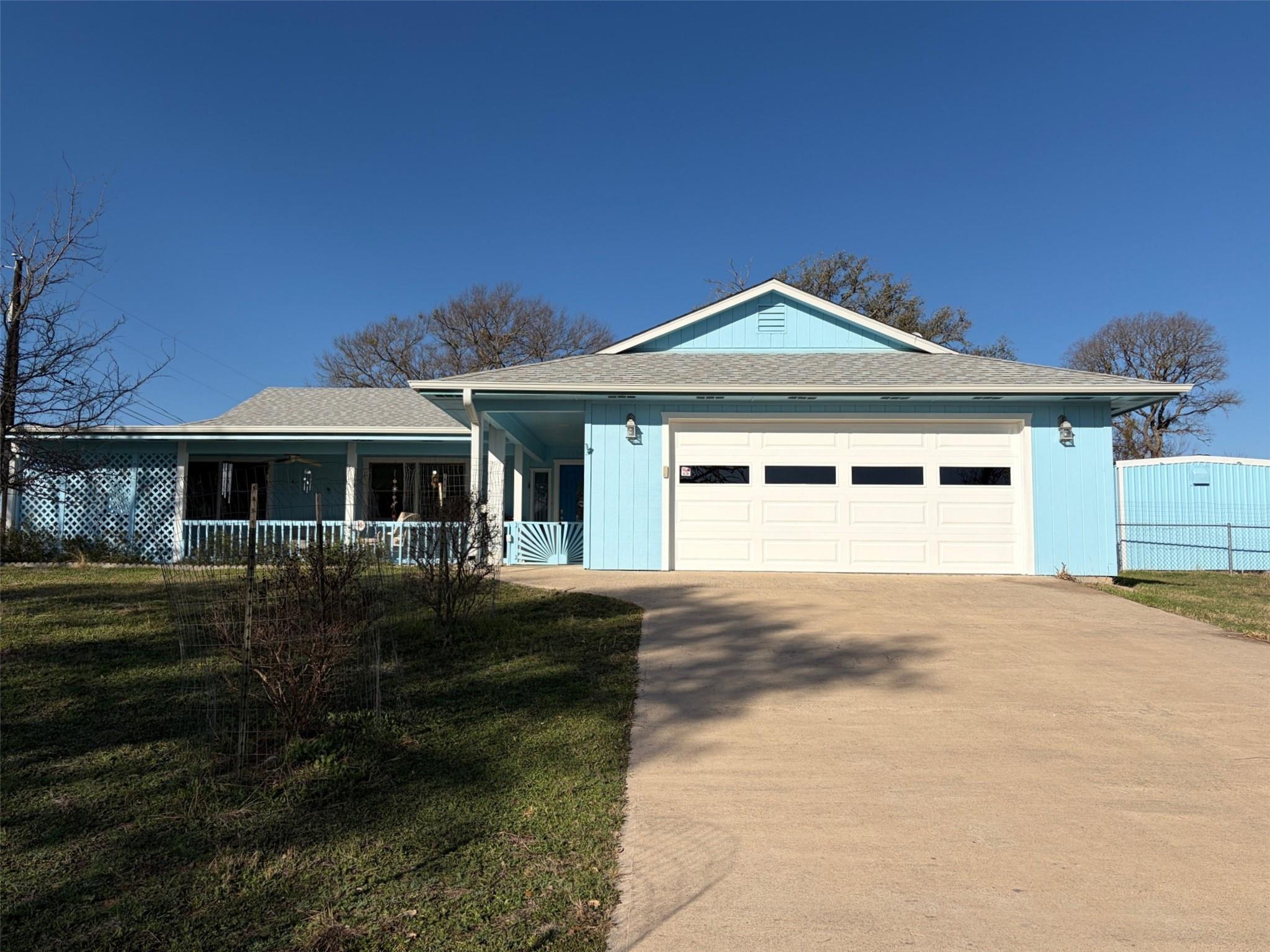 118 Midnight Sun Dr, Spicewood, TX 78669