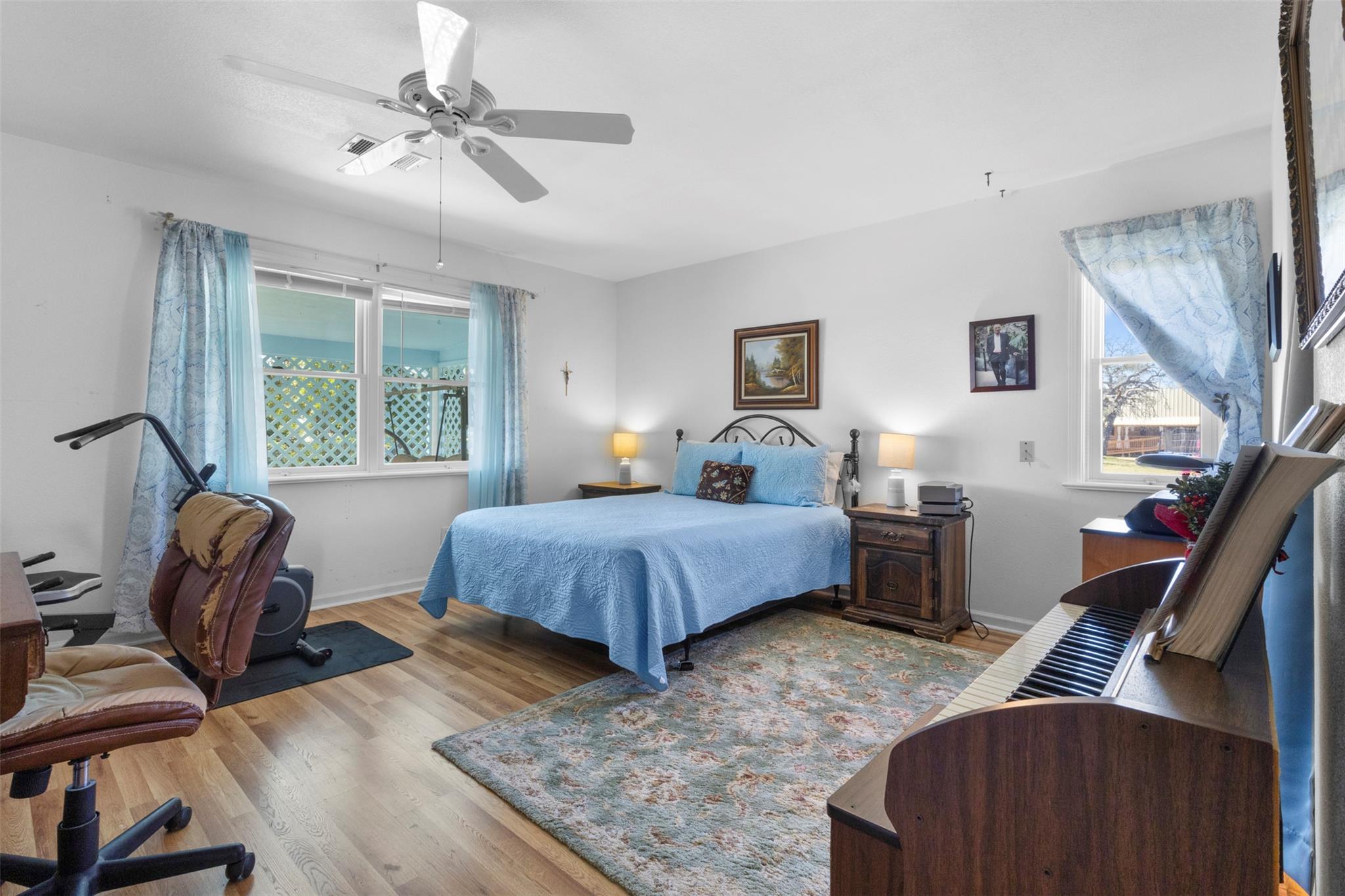 118 Midnight Sun Dr, Spicewood, TX 78669