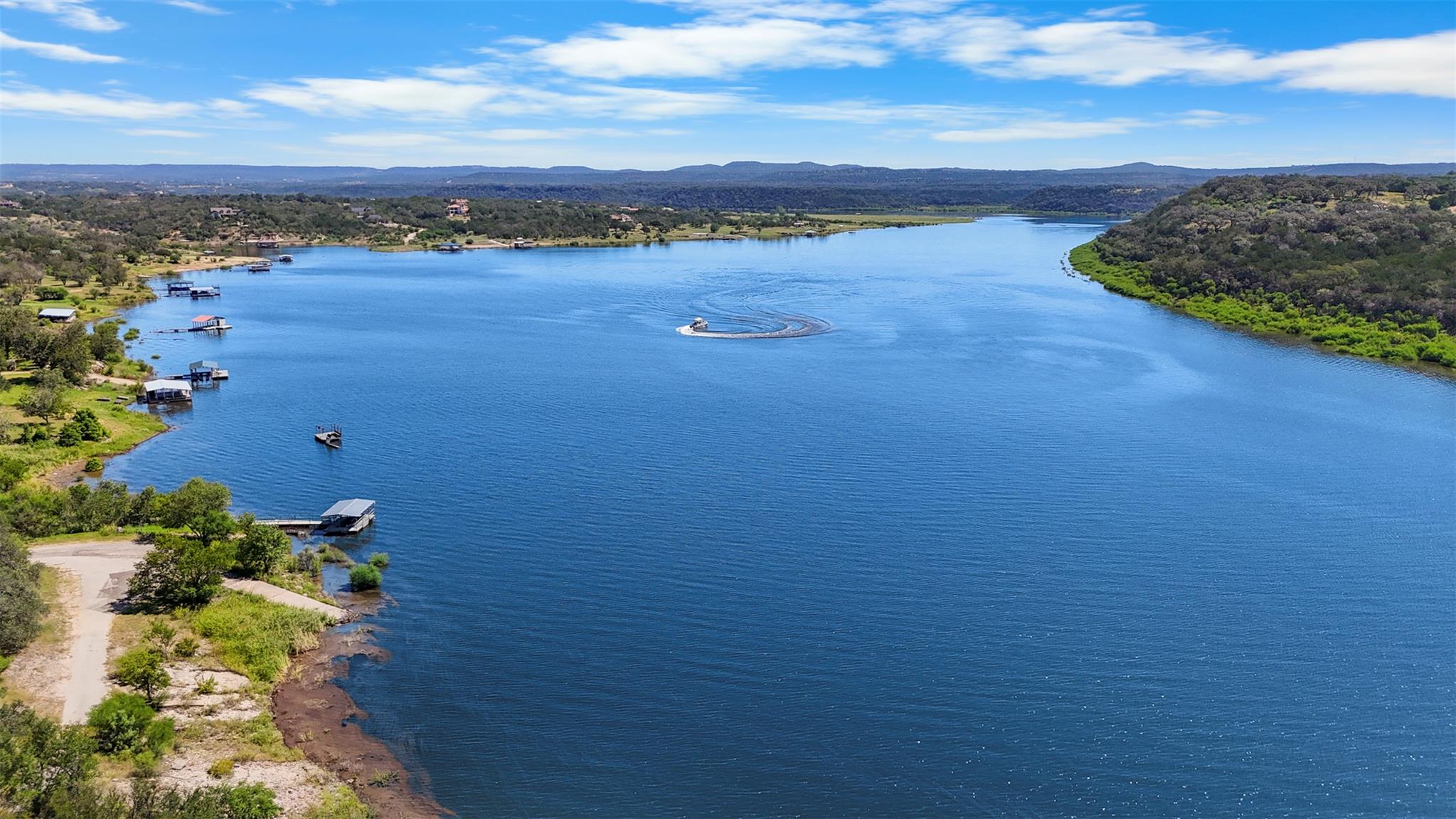 118 Midnight Sun Dr, Spicewood, TX 78669