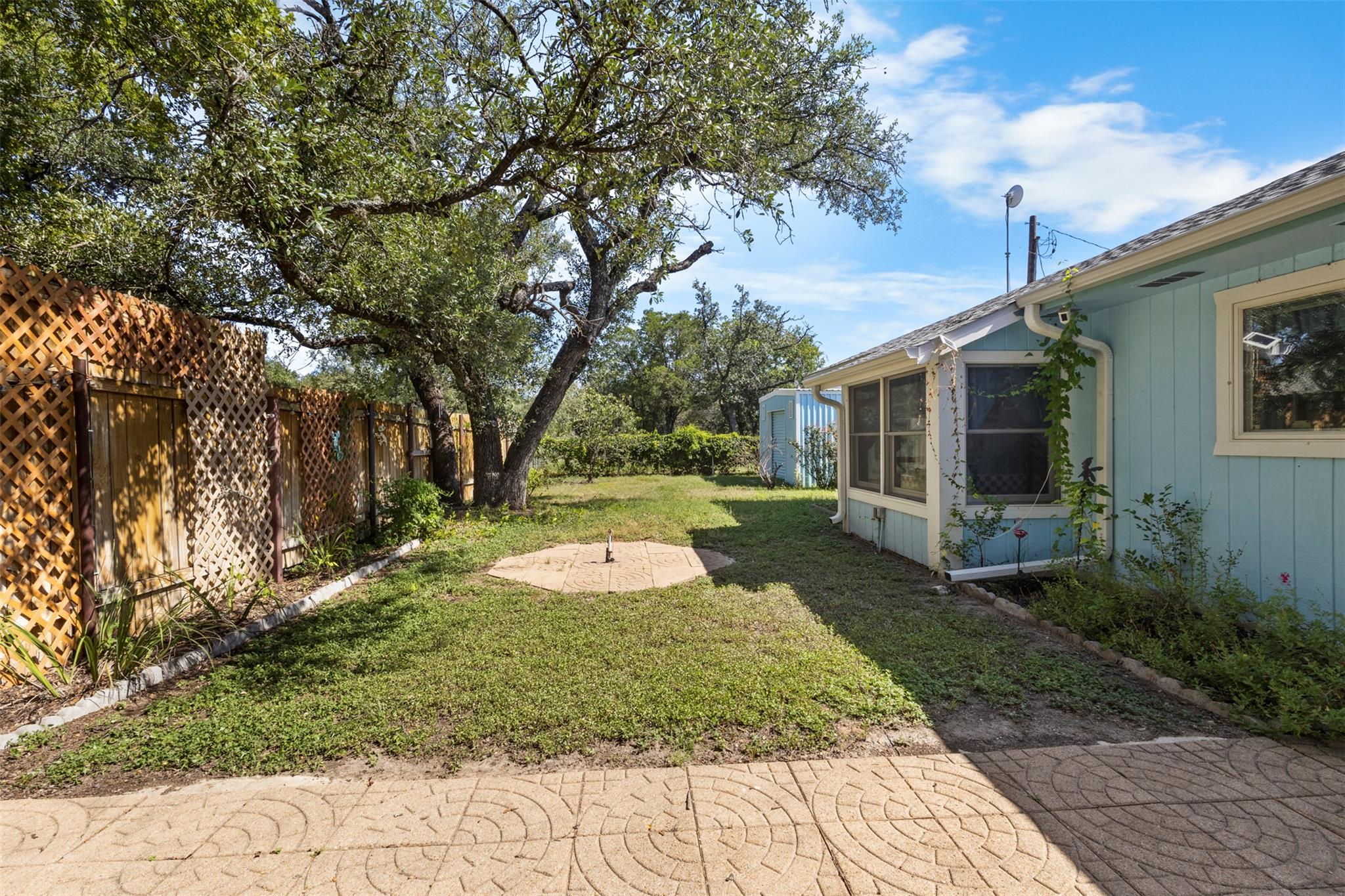 118 Midnight Sun Dr, Spicewood, TX 78669