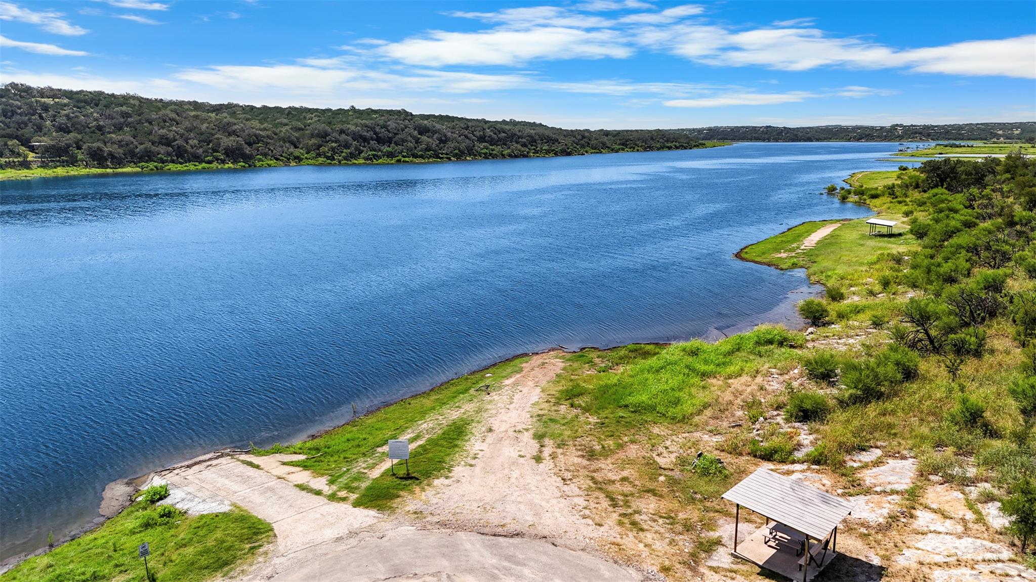 118 Midnight Sun Dr, Spicewood, TX 78669