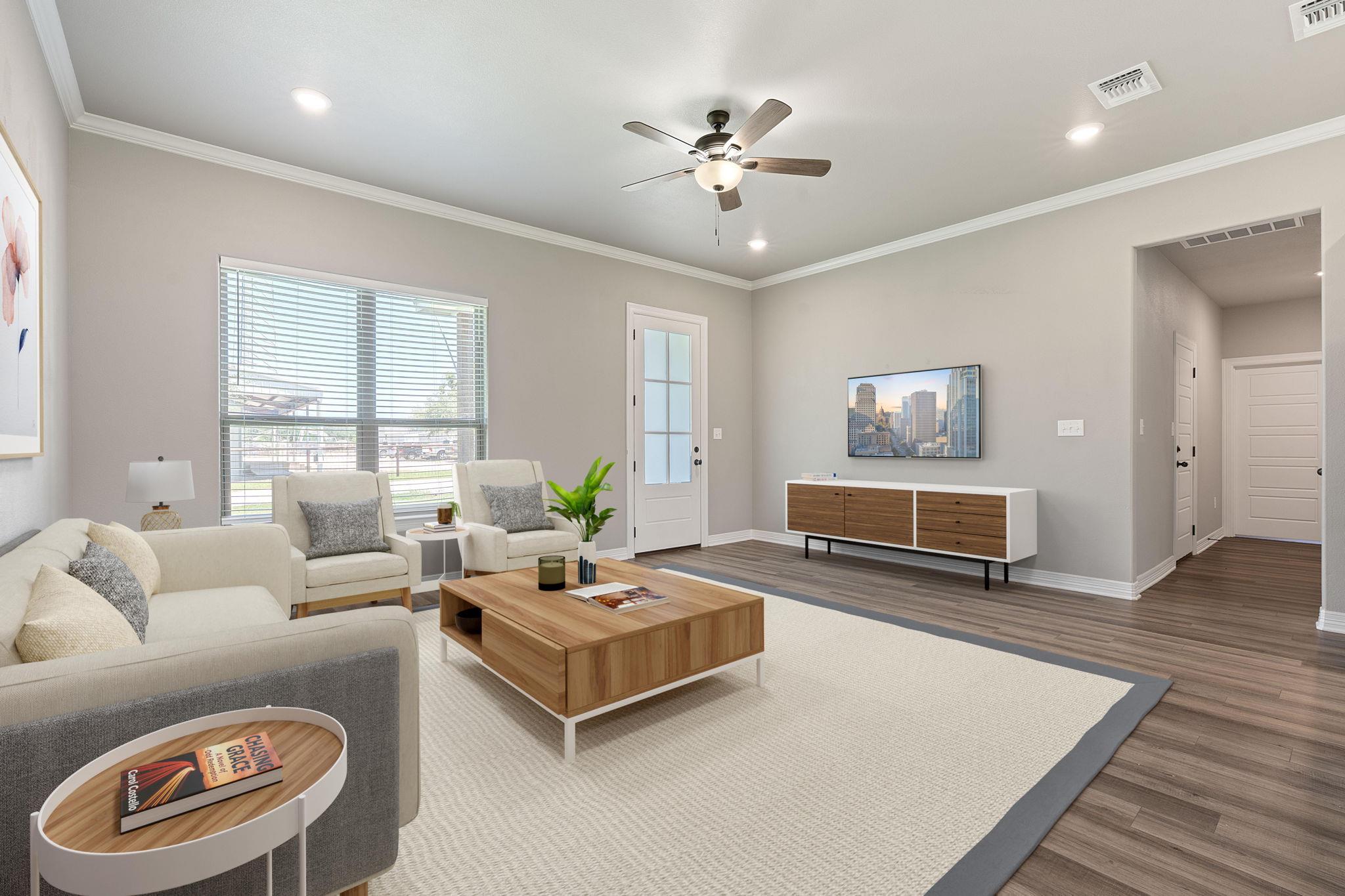 103 W Tomlinson St, Florence, TX 76527