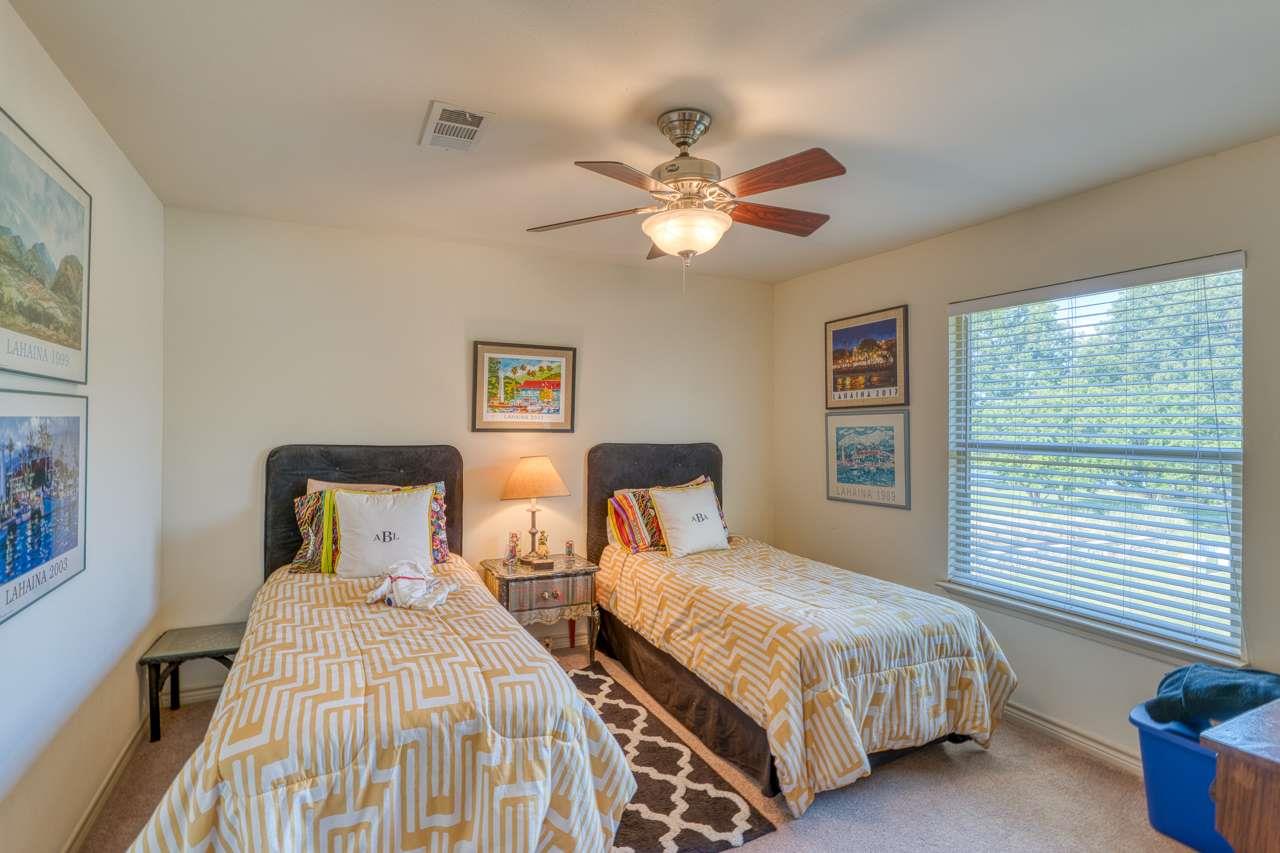 1621 Legends Pkwy, Kingsland, TX 78639