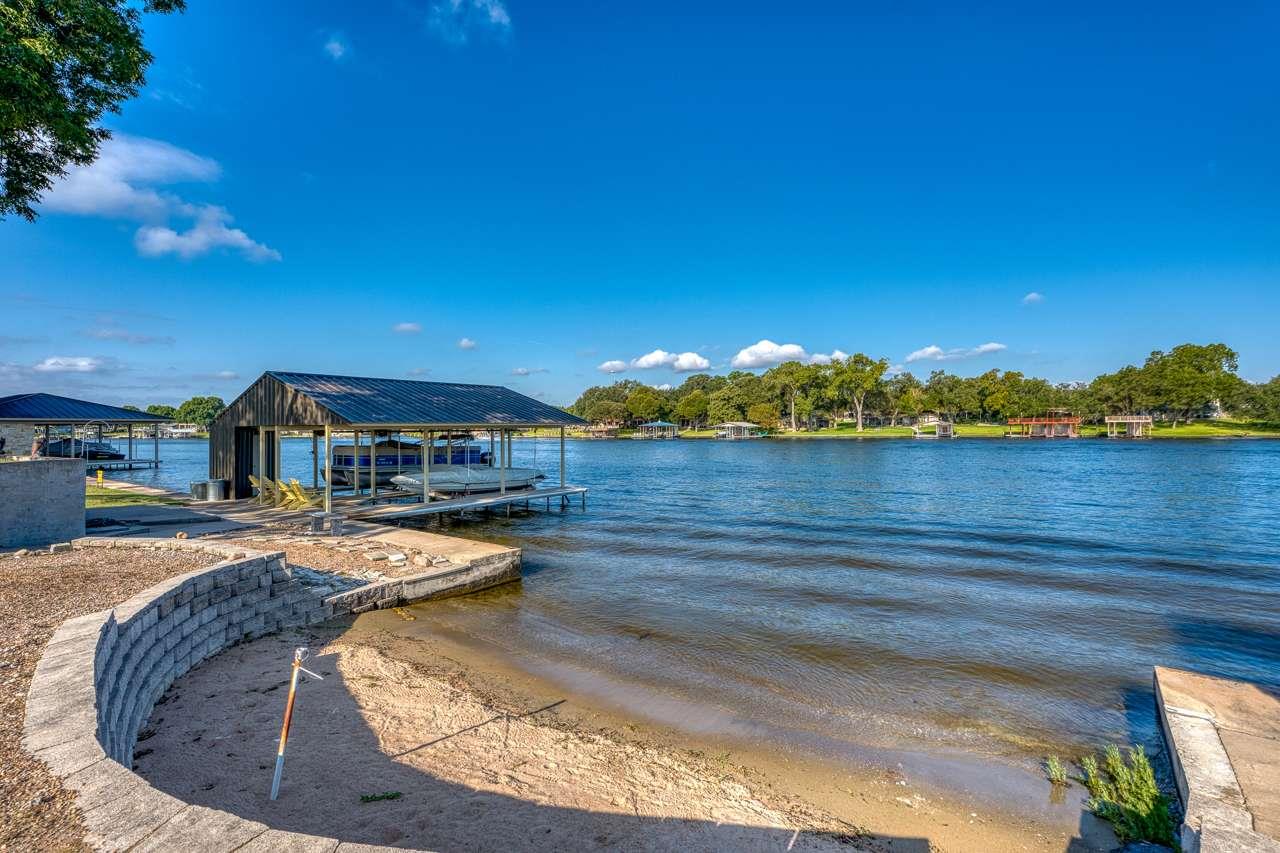 1621 Legends Pkwy, Kingsland, TX 78639