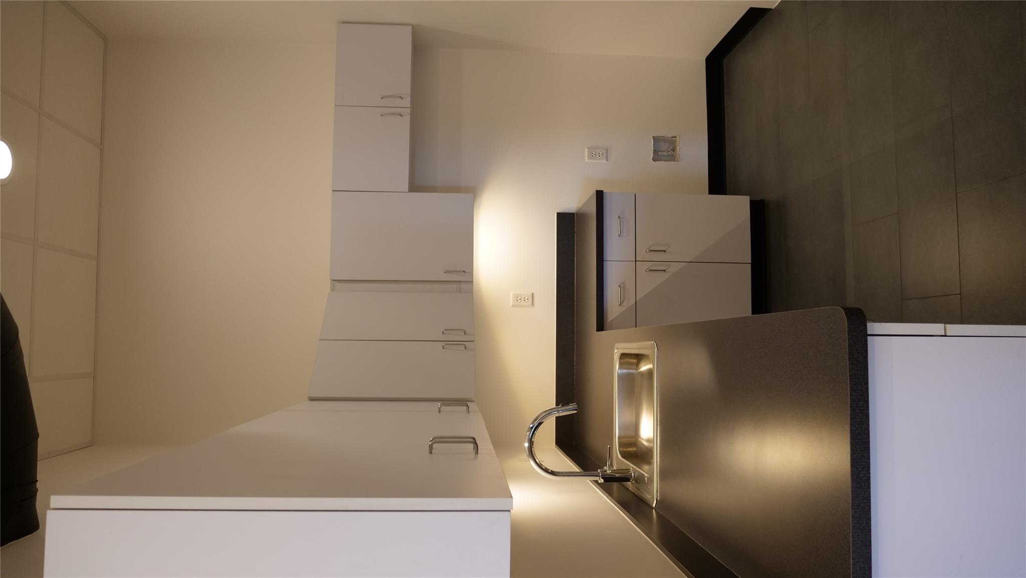 2210 Western Trails Blvd, Austin, TX 78745