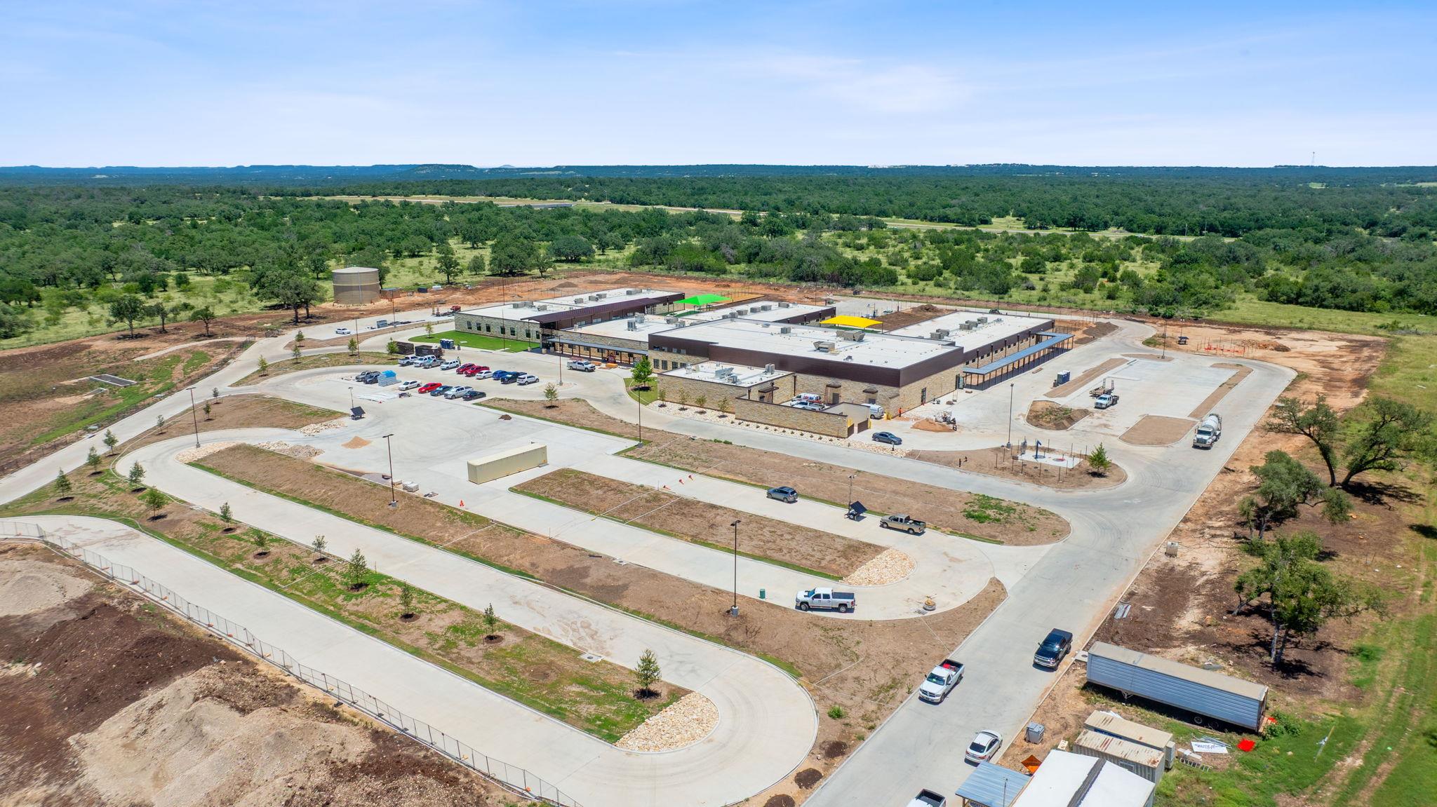 103 W Tomlinson St, Florence, TX 76527