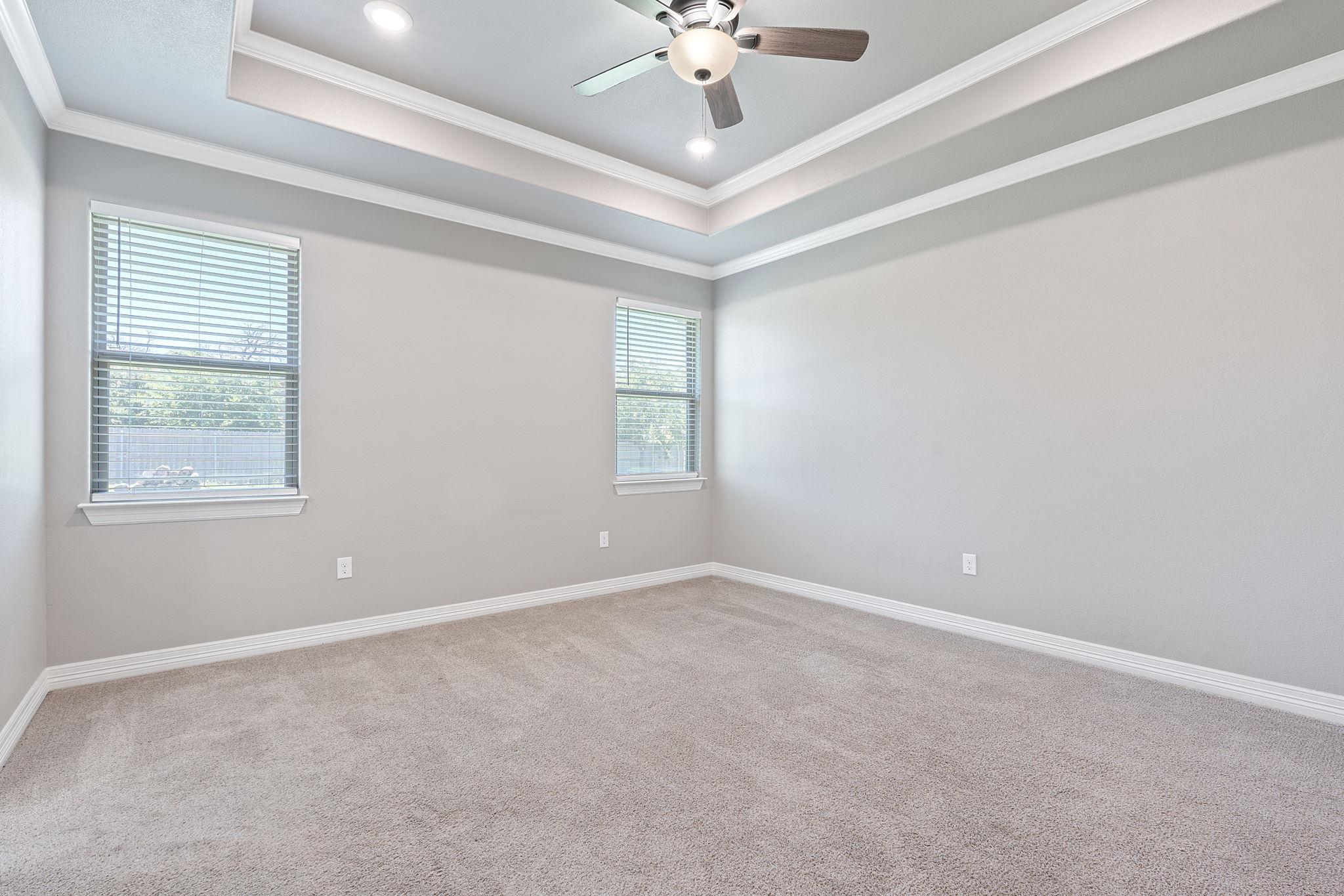 103 W Tomlinson St, Florence, TX 76527