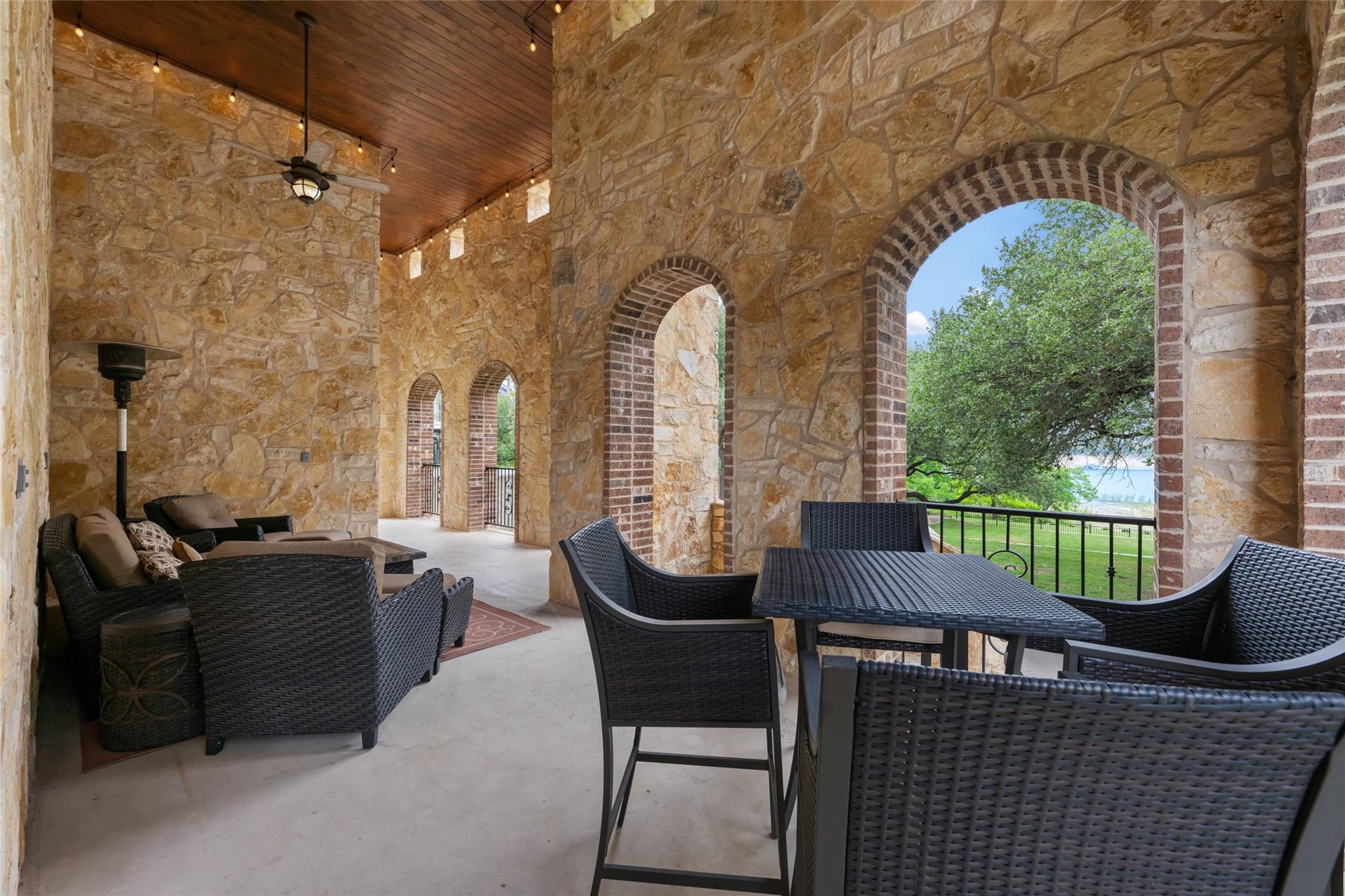 1404 Hurst Creek Rd, Austin, TX 78734