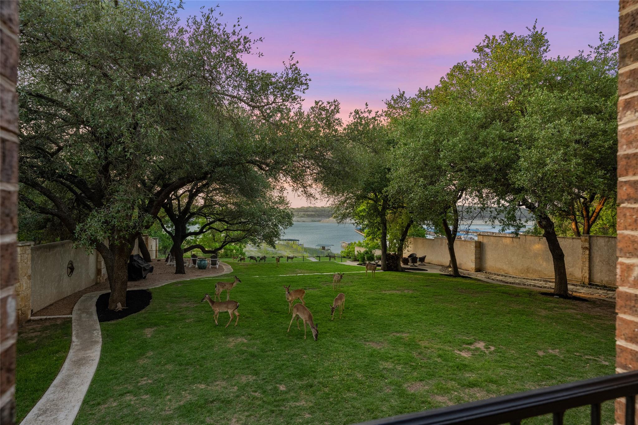 1404 Hurst Creek Rd, Austin, TX 78734