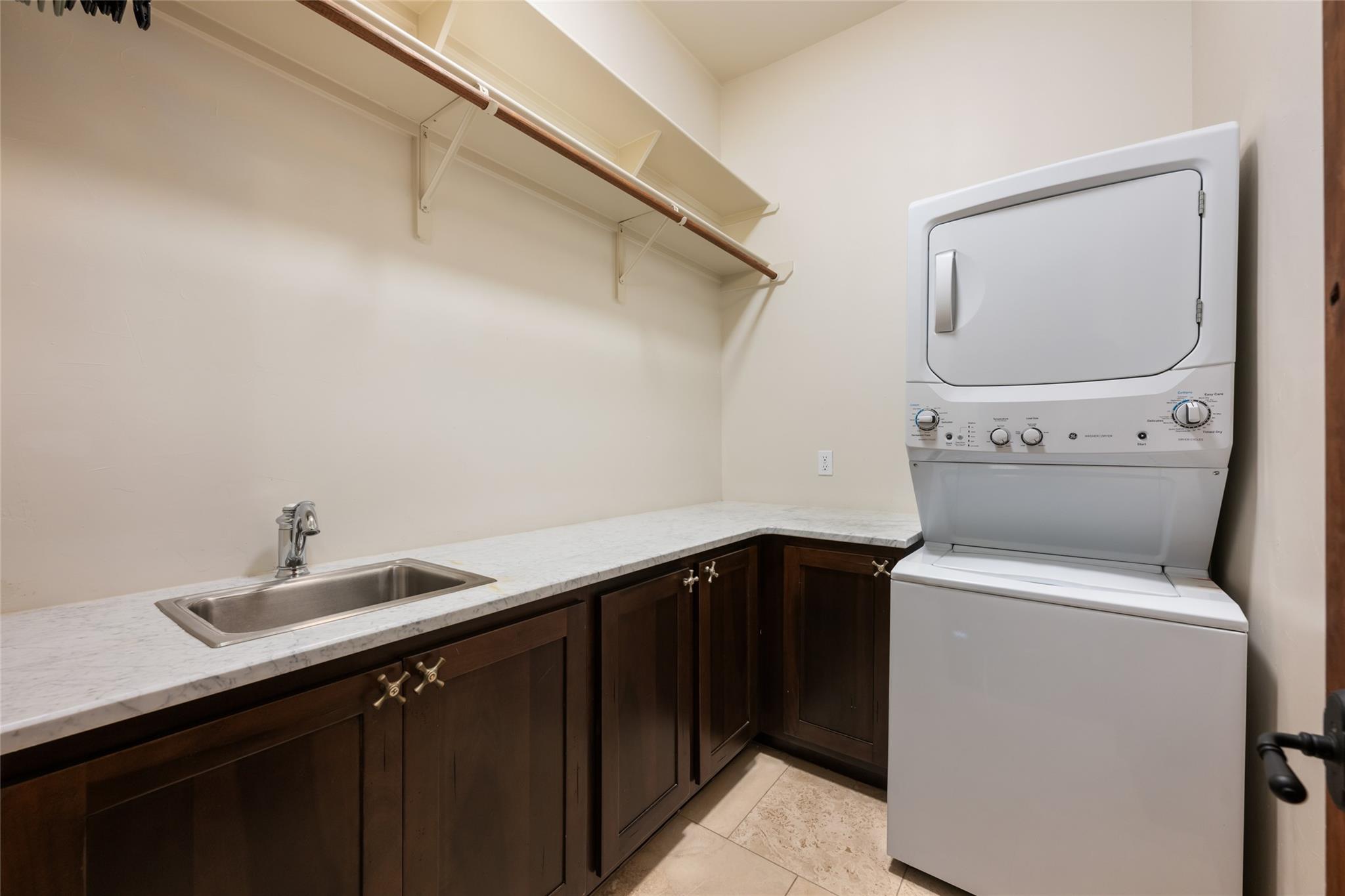 1404 Hurst Creek Rd, Austin, TX 78734