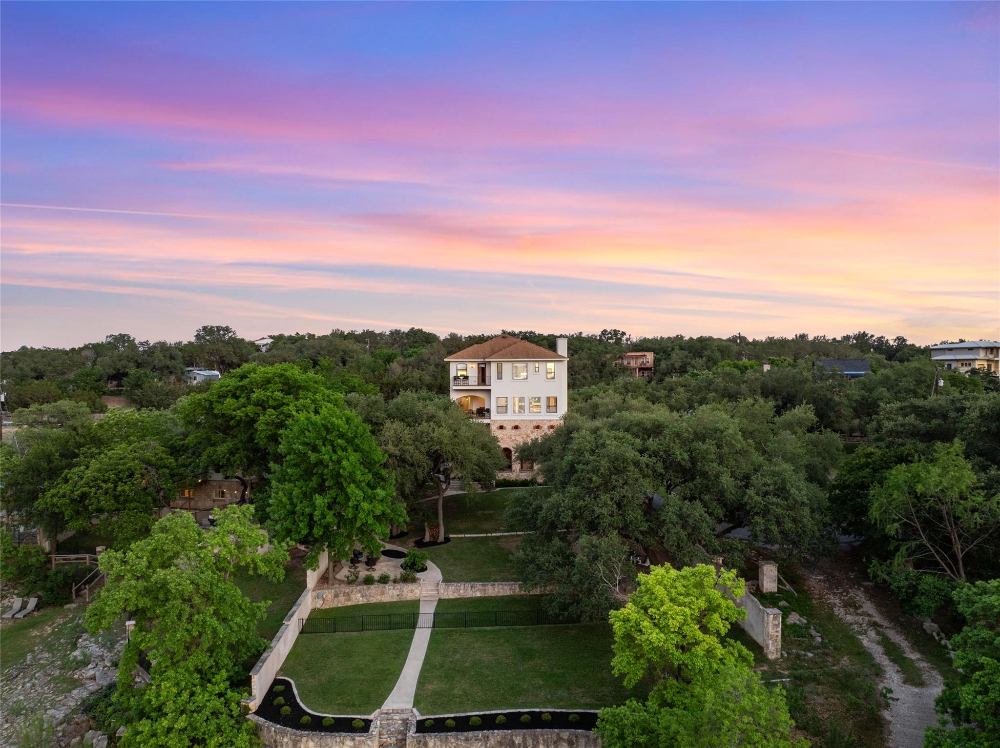 1404 Hurst Creek Rd, Austin, TX 78734