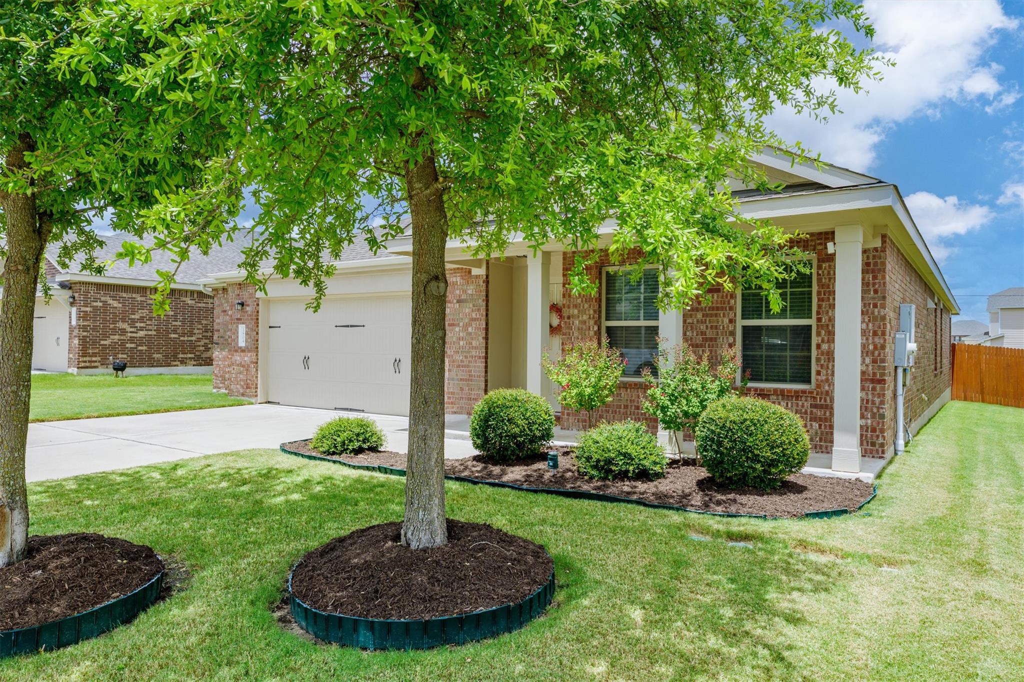 1804 Erie Dr, Leander, TX 78641